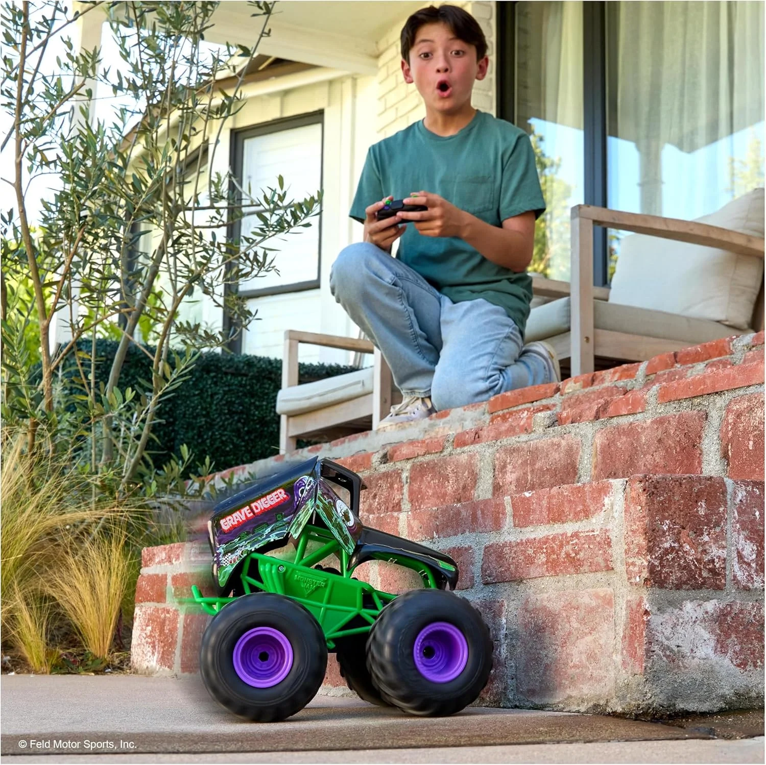 ماشین کنترلی Monster Jam RC 1:15 Smash & Bash Grave Digger