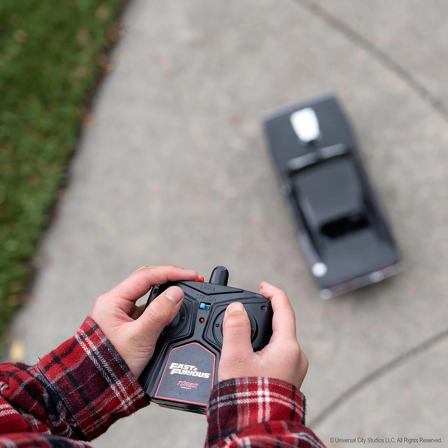 ماشین کنترلی دوج چارجر آر تی ۱۹۷۰ سریع و خشن Jada Toys مقیاس ۱:۱۶، ۲.۴ گیگاهرتز، مشکی، اسباب بازی برای کودکان و بزرگسالان، مشکی براق (۹۷۵۸۴) ماشین کنترلی دوج چارجر آر تی ۱۹۷۰ سریع و خشن Jada Toys مقیاس ۱:۱۶، ۲.۴ گیگاهرتز، مشکی، اسباب بازی برای کودکان و بزرگسالان، مشکی براق (۹۷۵۸۴)