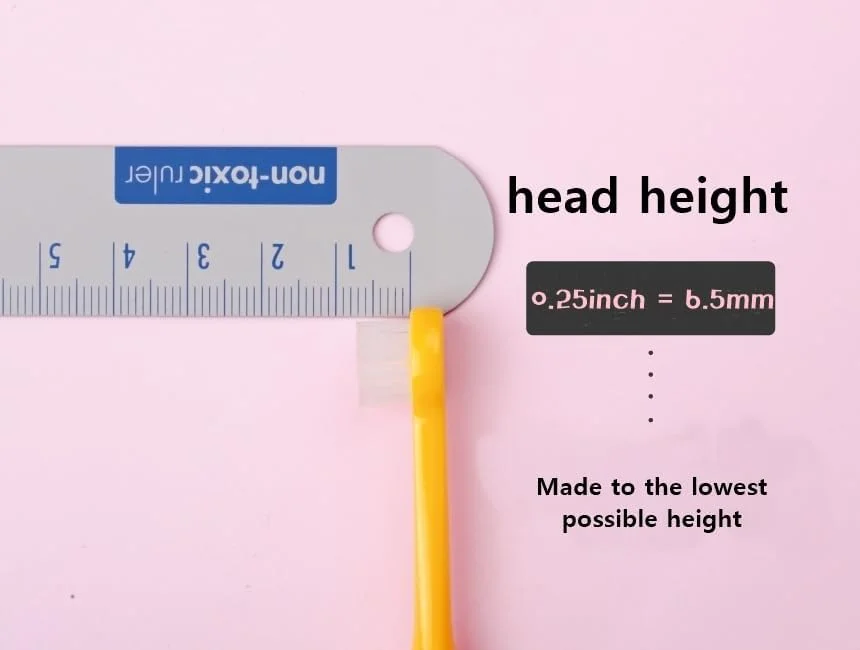 مسواک کوچک و متوسط سگ، ساخت کره، با برس های نرم و بدون ایجاد تحریک لثه سگ شما، دارای دسته کوچک و حذف عالی جرم دندان (4 عدد)