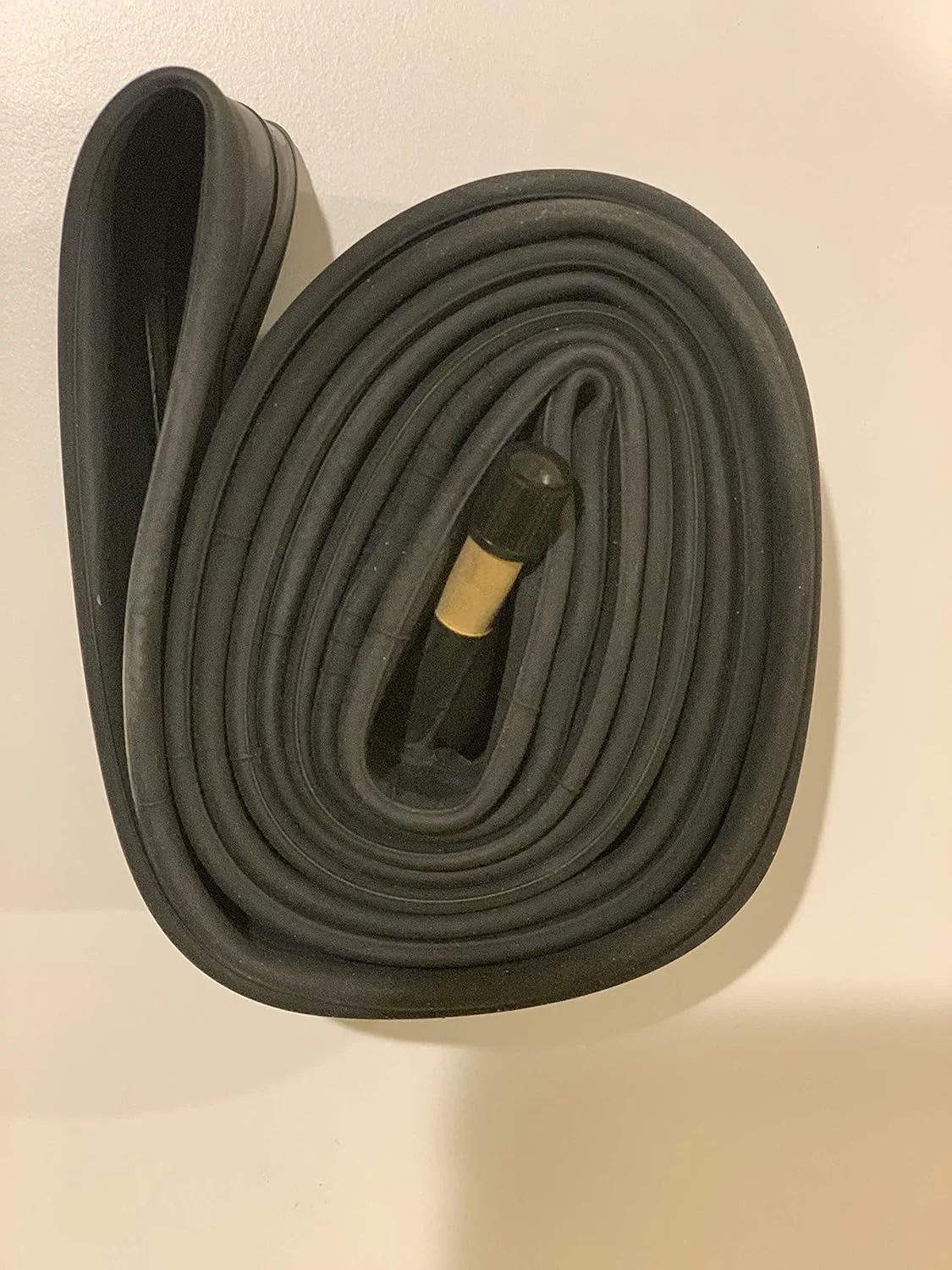 تیوب دوچرخه کوهستان بلک کت 29 اینچ در 1.9-2.1 با والف شرادر 48 میلی متری AV تیوب دوچرخه کوهستان بلک کت 29 اینچ در 1.9-2.1 با والف شرادر 48 میلی متری AV