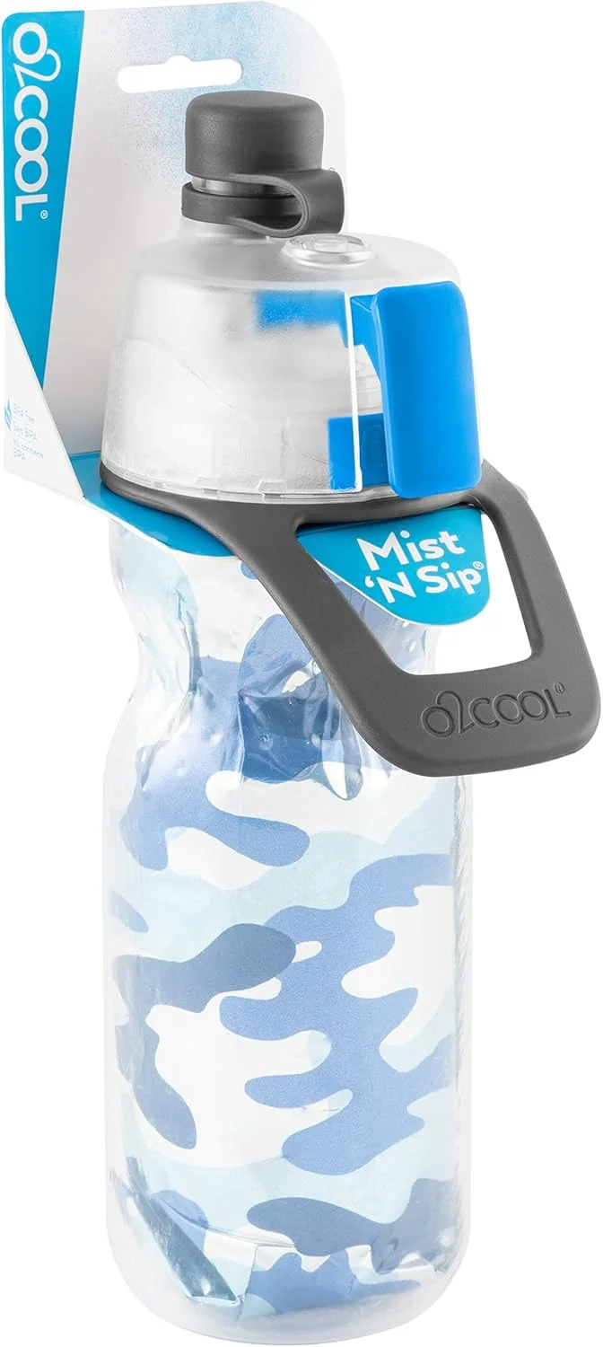 بطری آب پاششی O2COOL مدل Mist 'N Sip، عملکرد 2 در 1 پاشش و نوشیدن با دهانه بالایی بدون نشتی (استتار آبی) بطری آب پاششی O2COOL مدل Mist 'N Sip، عملکرد 2 در 1 پاشش و نوشیدن با دهانه بالایی بدون نشتی (استتار آبی)