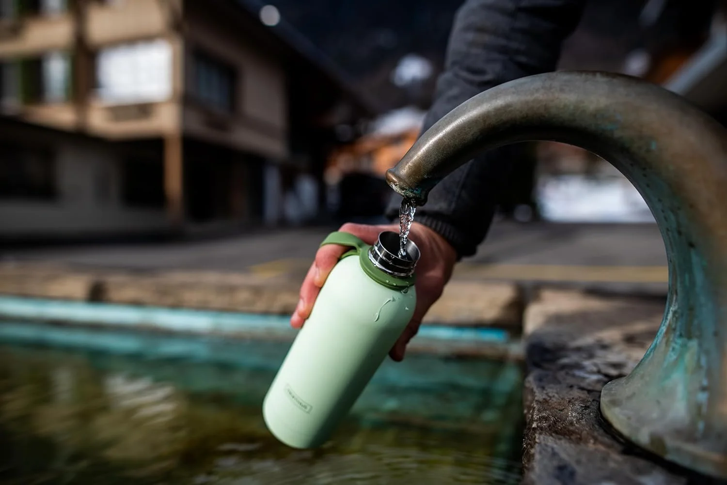 بطری آب دوجداره نرتوس مدل FIH Urban Series 1269 ظرفیت 500 میلی لیتر - نعنایی