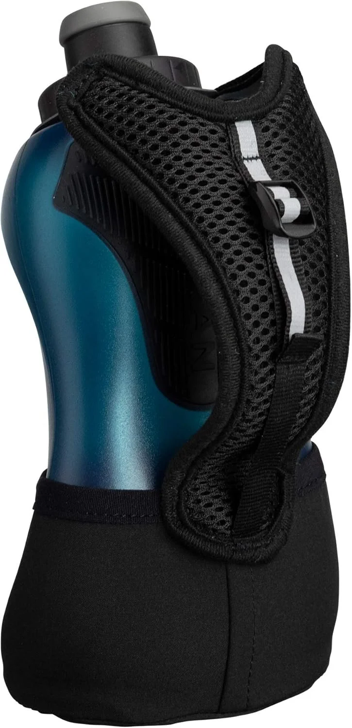 بطری آب دستی ناتان مناسب دویدن با قابلیت فشردن سریع. دارای بند دستی قابل تنظیم بدون نیاز به گرفتن. 350ml / 530ml / عایق. بطری آب بازتابنده برای آب رسانی. (530ml، مشکی/آبی) بطری آب دستی ناتان مناسب دویدن با قابلیت فشردن سریع. دارای بند دستی قابل تنظیم بدون نیاز به گرفتن. 350ml / 530ml / عایق. بطری آب بازتابنده برای آب رسانی. (530ml، مشکی/آبی)