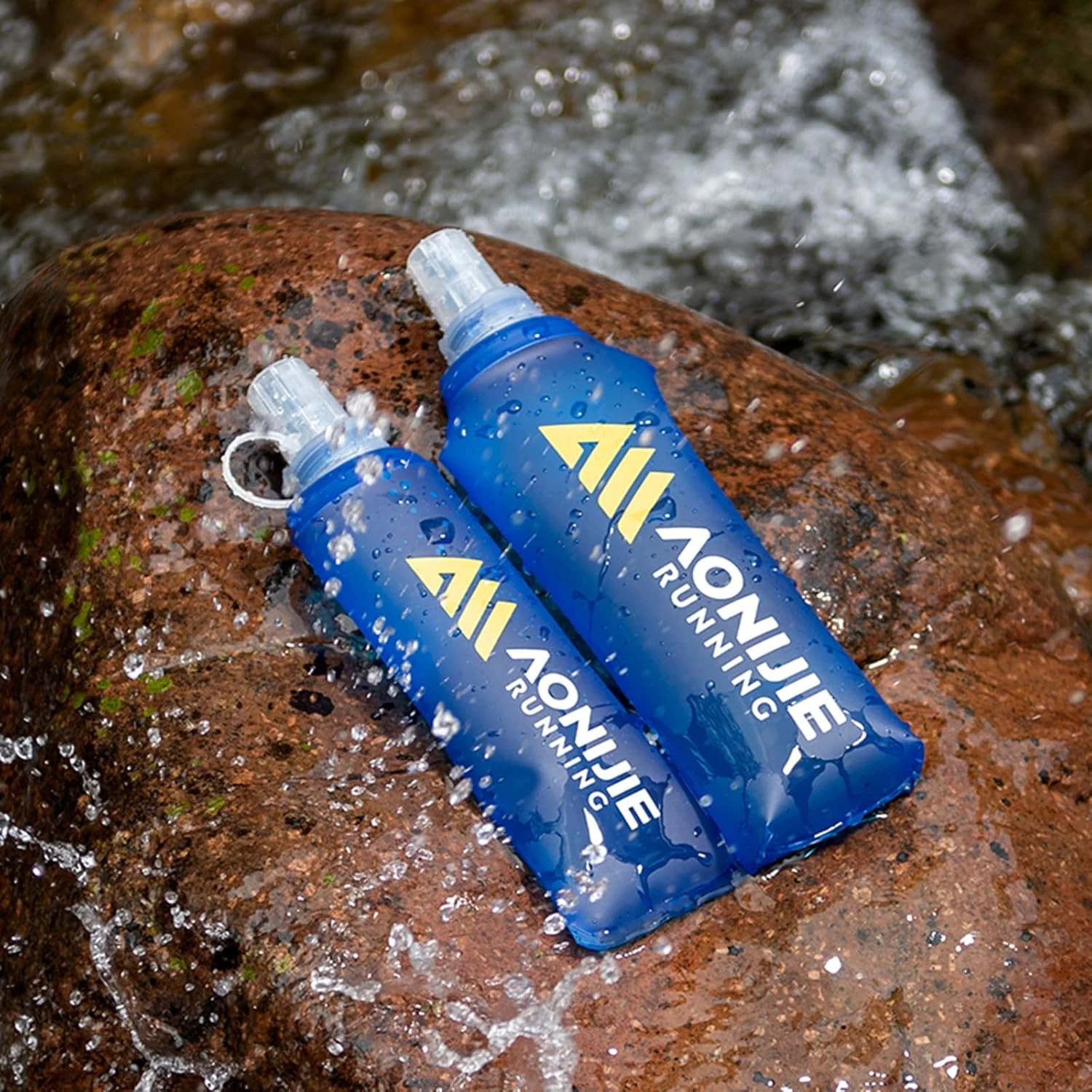 قمقمه های نرم AONIJIE، بطری های آب تاشو و جمع شدنی TPU برای بسته هیدراتاسیون، دویدن و دوچرخه سواری (بسته 2 عددی 500 میلی لیتری) قمقمه های نرم AONIJIE، بطری های آب تاشو و جمع شدنی TPU برای بسته هیدراتاسیون، دویدن و دوچرخه سواری (بسته 2 عددی 500 میلی لیتری)