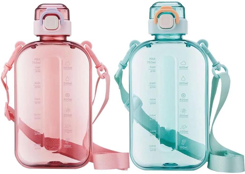 2 عدد قمقمه آب تخت، قمقمه باریک 750 میلی لیتری مناسب کیف دستی، قمقمه آب مربعی ضد نشت با بند قابل تنظیم، قمقمه آب تخت برای کیف دستی، دفتر، مسافرت، پیاده روی، کمپینگ، پیک نیک (فیروزه ای + صورتی)