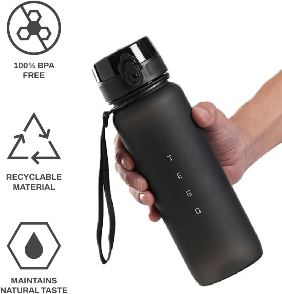 بطری آب TEGO Rise Tritan | درب قفل دار ایمن 800 میلی لیتری | بدون BPA، بادوام و مقاوم در برابر ضربه | بند مچی برای حمل آسان | نشانگر میزان آب | بطری آب برای باشگاه، دفتر، مسافرت (مشکی) بطری آب TEGO Rise Tritan | درب قفل دار ایمن 800 میلی لیتری | بدون BPA، بادوام و مقاوم در برابر ضربه | بند مچی برای حمل آسان | نشانگر میزان آب | بطری آب برای باشگاه، دفتر، مسافرت (مشکی)