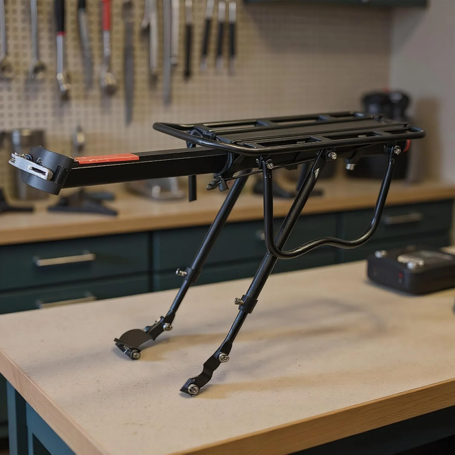 باربند عقب دوچرخه - نصب سریع با ابزار، باربند عقب دوچرخه با رهاسازی سریع، برای تجهیزات حمل بار دوچرخه سواری جاده، کوهستان و شهری، مناسب آقایان و بانوان باربند عقب دوچرخه - نصب سریع با ابزار، باربند عقب دوچرخه با رهاسازی سریع، برای تجهیزات حمل بار دوچرخه سواری جاده، کوهستان و شهری، مناسب آقایان و بانوان