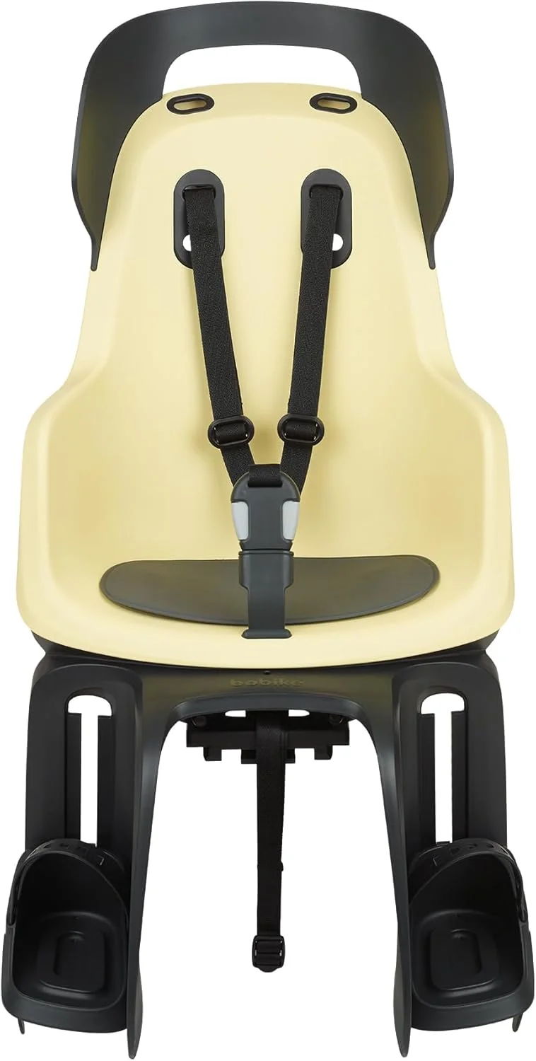 صندلی عقب دوچرخه کودک بوبایک GO MIK-HD، راه حلی ایمن، شیک و کاربردی برای خانواده هایی که عاشق دوچرخه سواری هستند. این صندلی برای کودکان 9 ماهه تا 6 ساله با وزن حداکثر 22 کیلوگرم طراحی شده است و به طور یکپارچه با قفسه های MIK-HD ادغام می شود و نصب سریع و بدون ابزار را تضمین می کند. ساختار دو جداره آن محافظت فوق العاده ای را با پشتیبانی جانبی و سر گسترده ارائه می دهد، در حالی که سگک ایمنی ضد کودک و برچسب بازتابنده عقب، لایه های ایمنی بیشتری را در طول سواری اضافه می کنند. جاپایی های قابل تنظیم با 12 موقعیت و مهار 3 نقطه ای با سه تنظیم ارتفاع با کودک شما رشد می کند و تناسب راحت و ایمن را تضمین می کند. کوسن ضد آب و قابل جابجایی حداکثر راحتی را ارائه می دهد و به راحتی تمیز می شود. سیستم "Click & Go" که برای راحتی طراحی شده است، به صندلی اجازه می دهد تا در عرض چند ثانیه به حامل MIK-HD متصل یا از آن جدا شود. Bobike GO MIK-HD که در هلند طراحی و در پرتغال تولید شده است، طراحی شیک را با عملکرد قوی ترکیب می کند. این محصول با دوچرخه های برقی و پدال های سرعتی تا 25 کیلومتر در ساعت سازگار است و آن را برای ماجراجویی های مدرن خانوادگی عالی می کند. مطابق با استانداردهای EN14344، TÜV و GS MARK، این یک انتخاب قابل اعتماد و نوآورانه برای والدینی است که به دنبال ایمنی و سبک هستند. صندلی عقب دوچرخه کودک بوبایک GO MIK-HD، راه حلی ایمن، شیک و کاربردی برای خانواده هایی که عاشق دوچرخه سواری هستند. این صندلی برای کودکان 9 ماهه تا 6 ساله با وزن حداکثر 22 کیلوگرم طراحی شده است و به طور یکپارچه با قفسه های MIK-HD ادغام می شود و نصب سریع و بدون ابزار را تضمین می کند. ساختار دو جداره آن محافظت فوق العاده ای را با پشتیبانی جانبی و سر گسترده ارائه می دهد، در حالی که سگک ایمنی ضد کودک و برچسب بازتابنده عقب، لایه های ایمنی بیشتری را در طول سواری اضافه می کنند. جاپایی های قابل تنظیم با 12 موقعیت و مهار 3 نقطه ای با سه تنظیم ارتفاع با کودک شما رشد می کند و تناسب راحت و ایمن را تضمین می کند. کوسن ضد آب و قابل جابجایی حداکثر راحتی را ارائه می دهد و به راحتی تمیز می شود. سیستم "Click & Go" که برای راحتی طراحی شده است، به صندلی اجازه می دهد تا در عرض چند ثانیه به حامل MIK-HD متصل یا از آن جدا شود. Bobike GO MIK-HD که در هلند طراحی و در پرتغال تولید شده است، طراحی شیک را با عملکرد قوی ترکیب می کند. این محصول با دوچرخه های برقی و پدال های سرعتی تا 25 کیلومتر در ساعت سازگار است و آن را برای ماجراجویی های مدرن خانوادگی عالی می کند. مطابق با استانداردهای EN14344، TÜV و GS MARK، این یک انتخاب قابل اعتماد و نوآورانه برای والدینی است که به دنبال ایمنی و سبک هستند.