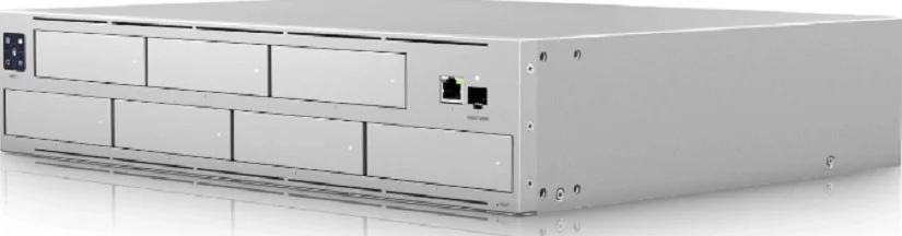 دستگاه ضبط ویدیویی تحت شبکه Ubiquiti UniFi مدل Pro، دارای 1 پورت 10G SFP+، عملکرد Plug and Play، ذخیره سازی ویدیویی 4K UHD، رابط بی سیم بلوتوث v4.1، پیکربندی RAID 1، 5 یا 10 | UNVR-PRO