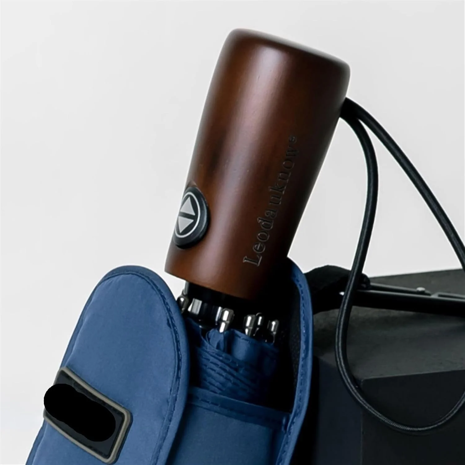 چتر اتوماتیک ضد باد بزرگ مناسب برای تجارت