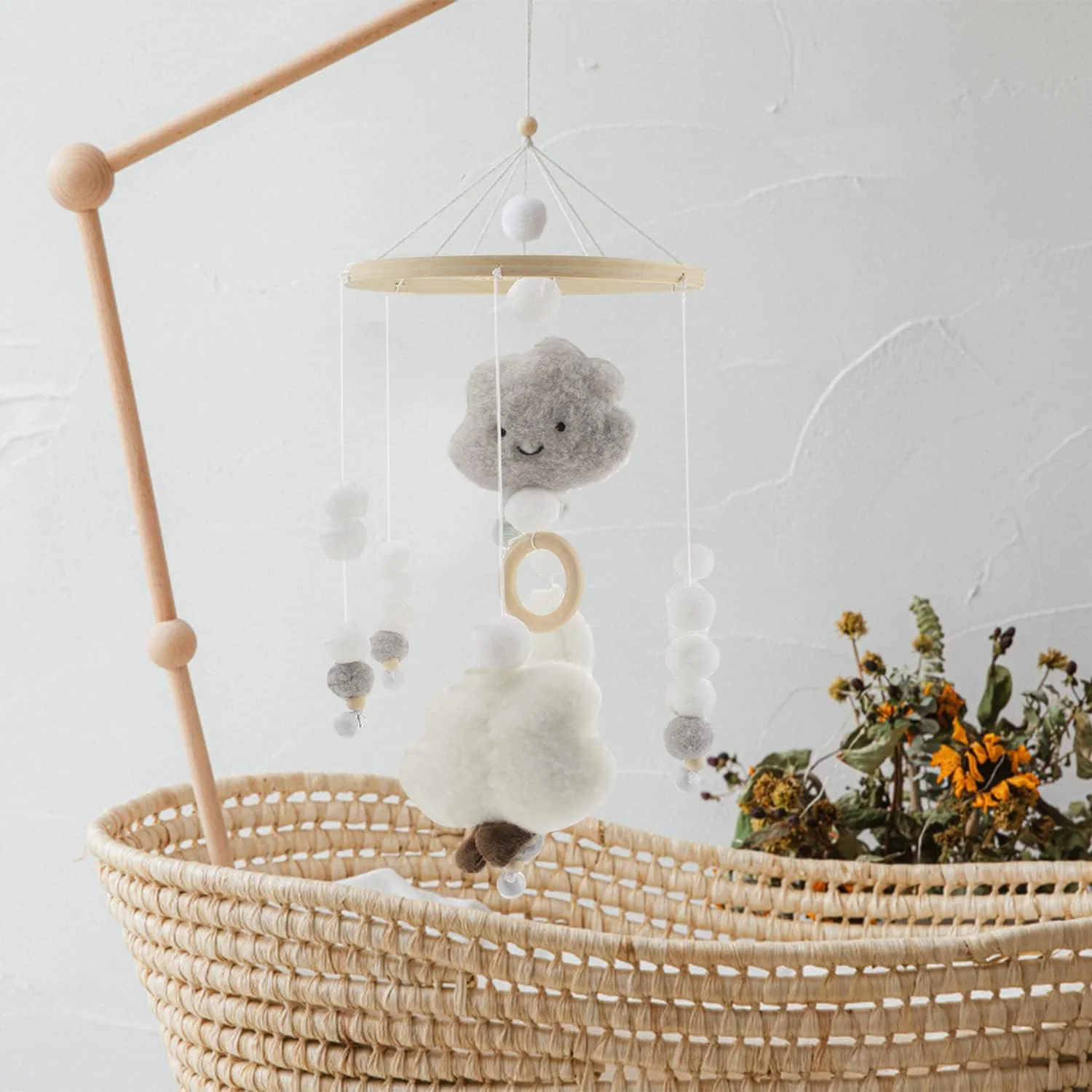 آویز تخت نوزاد با گوی‌های نمدی، آویز بالای تخت کودک، زنگ تخت کودک، آویز چوبی اتاق کودک، آویز بالای تخت برای دختران و پسران (خاکستری)