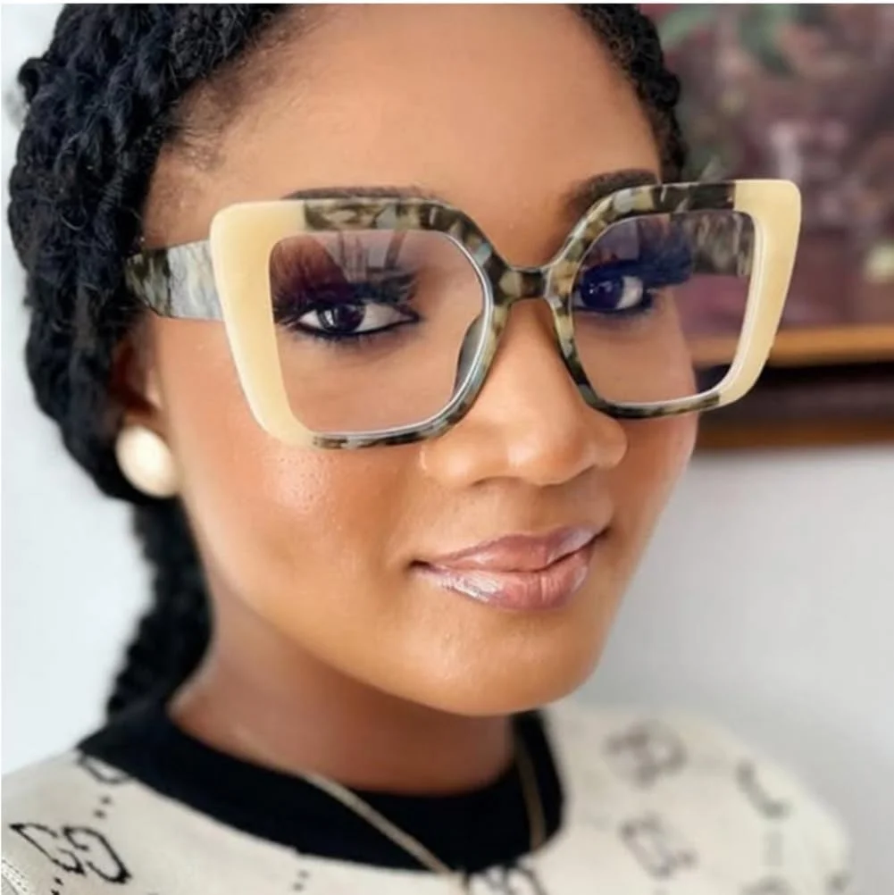 فریم عینک مربعی بزرگ کلاسیک و شیک فریم عینک مربعی بزرگ کلاسیک و شیک