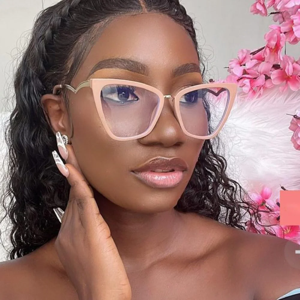 عینک زنانه با فریم طرح قدیمی، عینک های شفاف زنانه