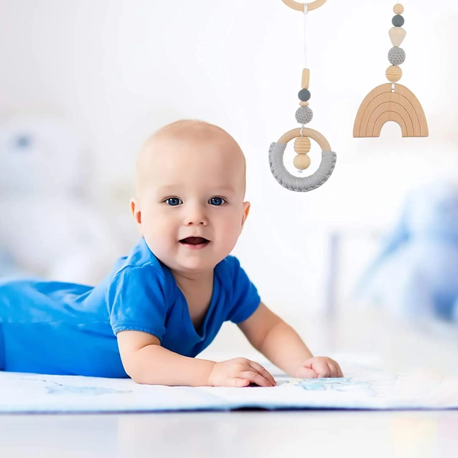 آویز چوبی تخت نوزاد AM ANNA، حلقه های دندانی اسباب بازی چوبی، آویز پرستاری، اسباب بازی صندلی ماشین کودک (4 عدد آویز خاکستری)