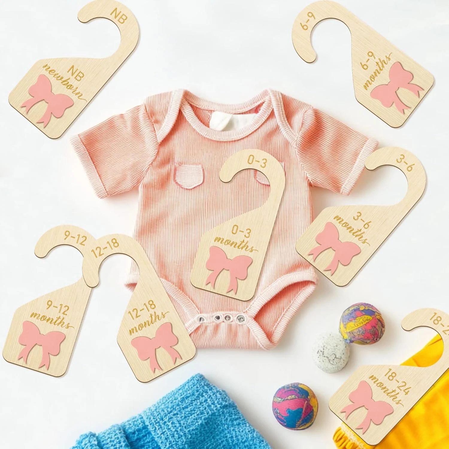 8 عدد جداکننده چوبی کمد لباس کودک، سازمان دهنده دو طرفه پاپیون صورتی سه بعدی، جداکننده های آویز سایز لباس نوزاد (0-24 ماه)، هدیه تولد مهد کودک برای پسران و دختران