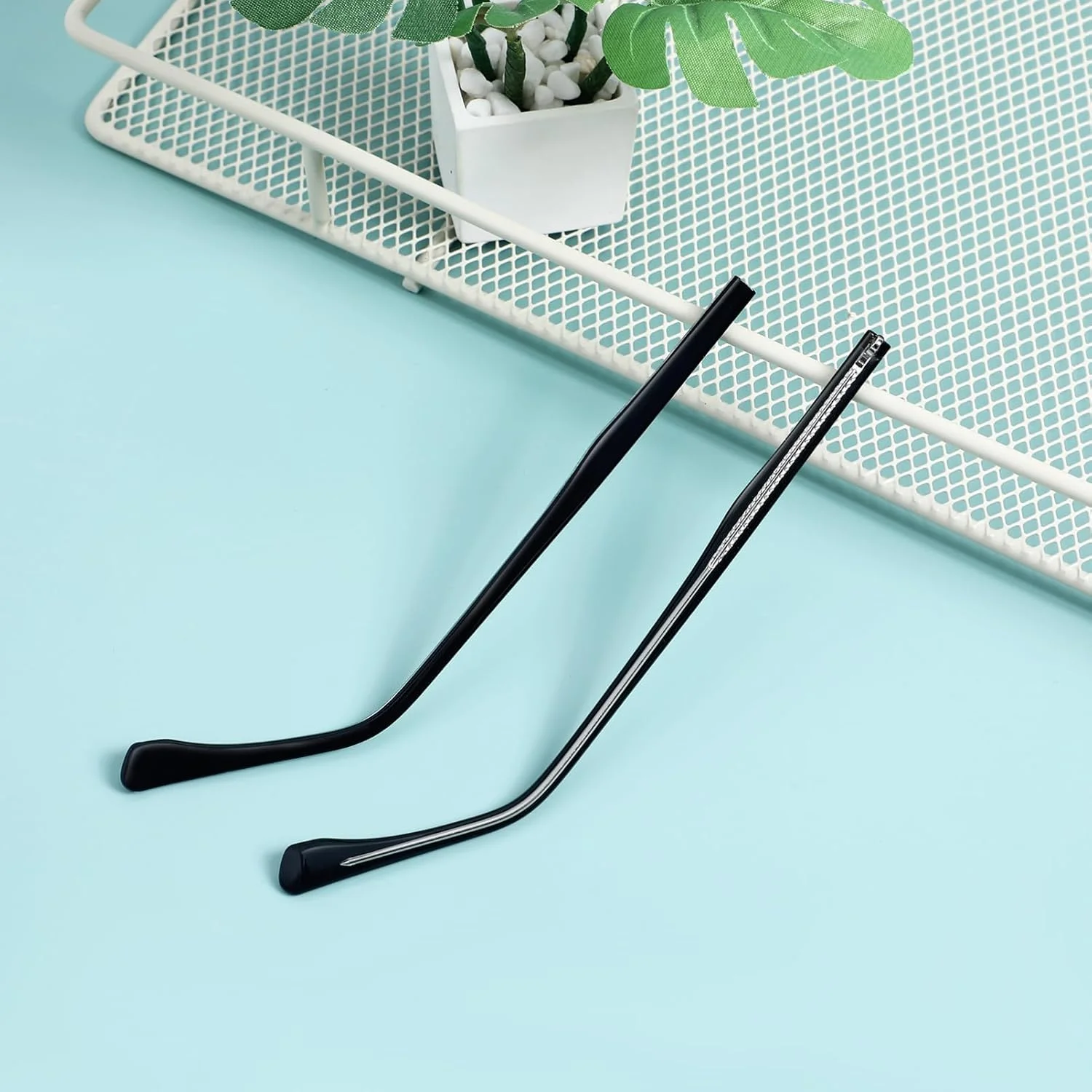 Toddmomy یک جفت دسته عینک جایگزین، دسته های عینک با یک اتصال دهنده فلزی Toddmomy یک جفت دسته عینک جایگزین، دسته های عینک با یک اتصال دهنده فلزی