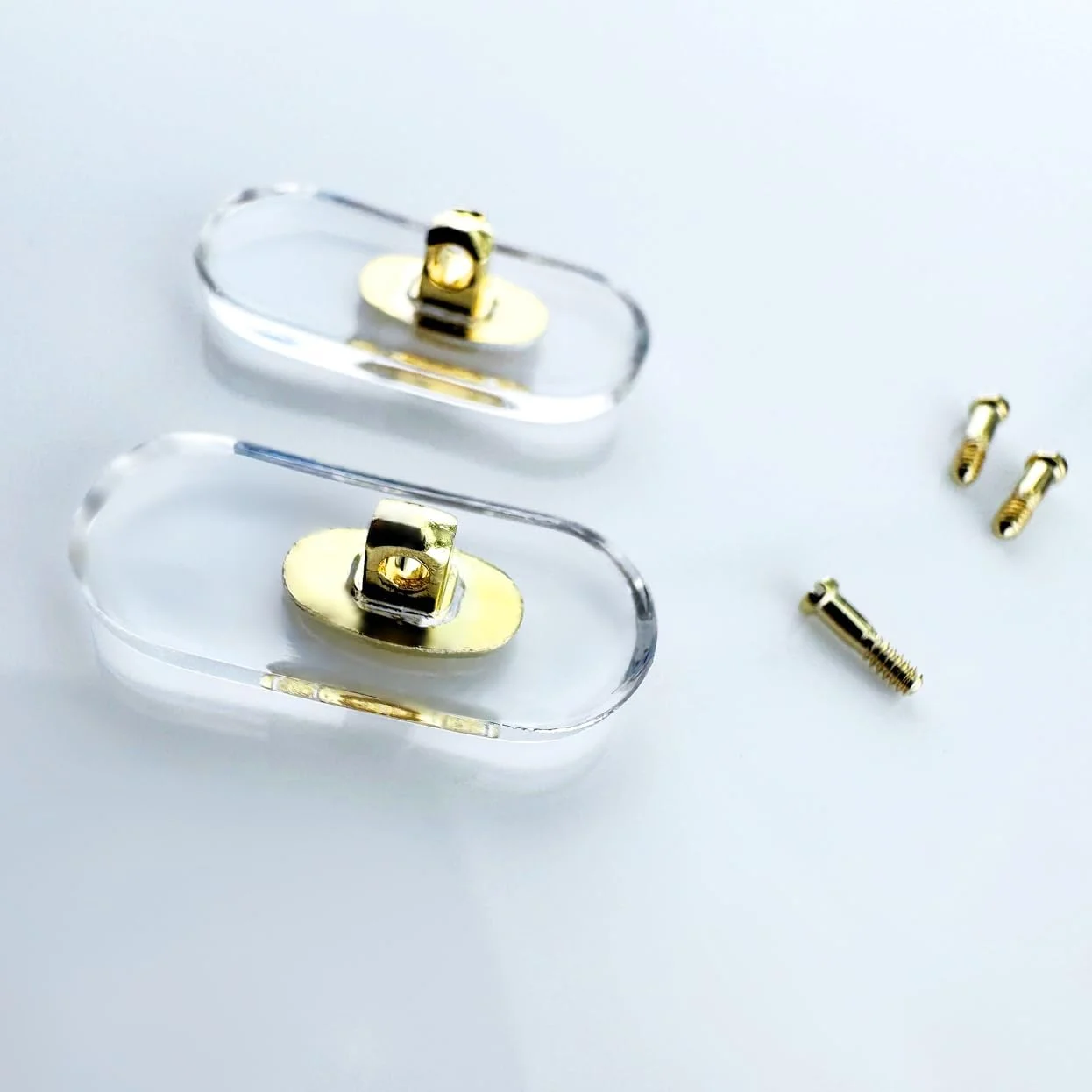 پدهای بینی جایگزین برای عینک و عینک آفتابی کارتیه، سایز بزرگ، همراه با پیچ و پیچ گوشتی