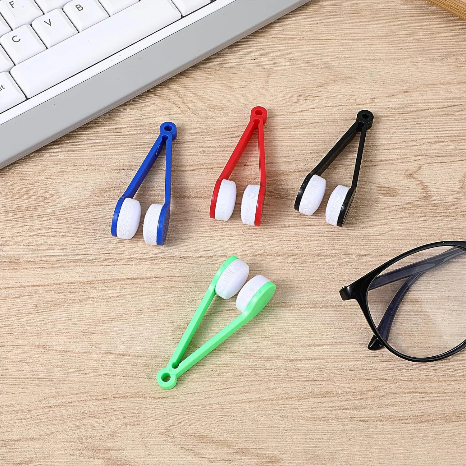 ابزار تمیز کننده عینک آفتابی کوچک، گیره تمیز کننده عینک با میکروفیبر (مشکی، آبی، سبز و قرمز) - 4 عدد