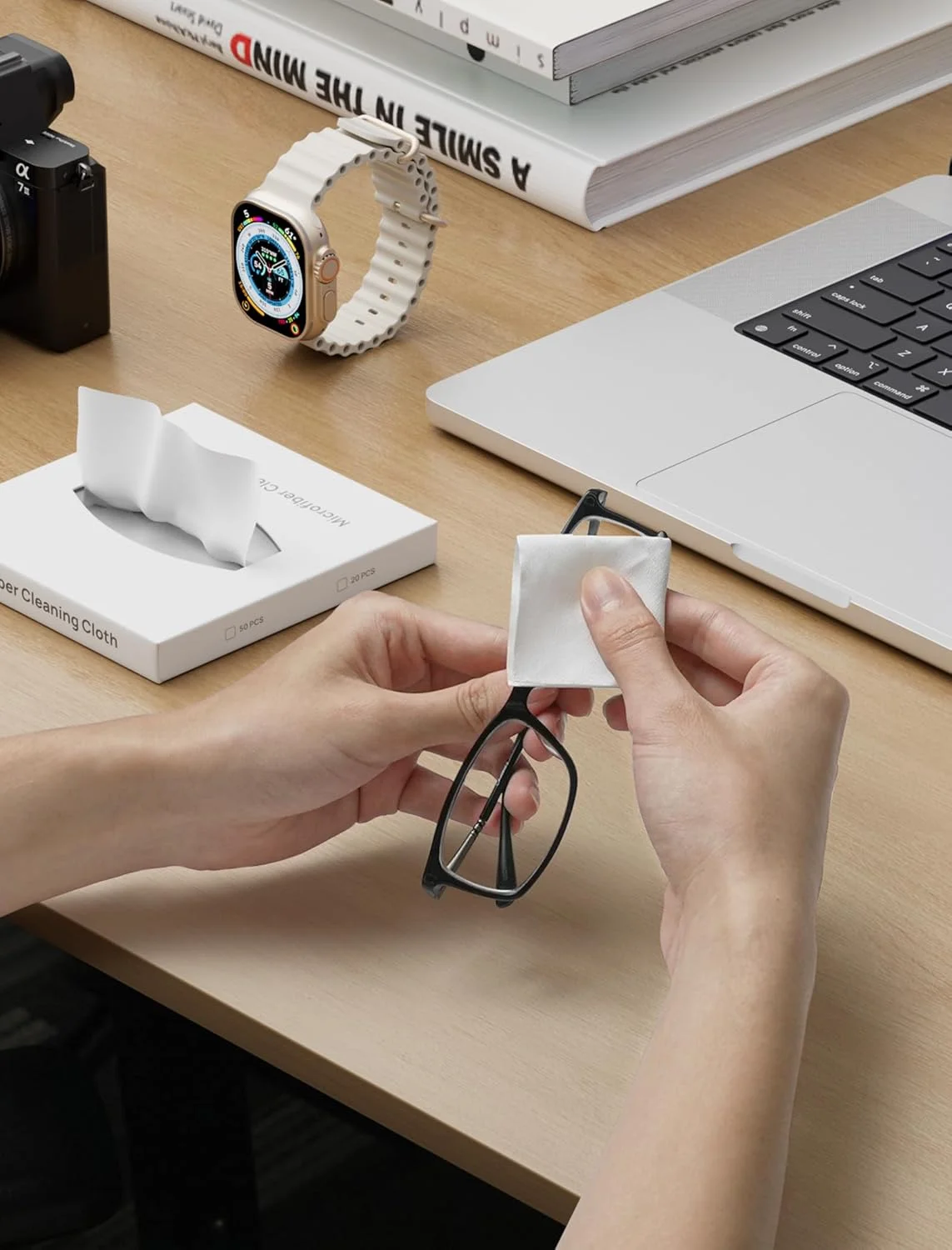 دستمال تمیز کننده میکروفایبر (50 عدد) برای Steam Deck | دستمال تمیز کننده یکبار مصرف عینک | سازگار و ایمن برای لنز، عینک طبی، عینک آفتابی، صفحه نمایش، دوربین، آیفون، تلفن همراه، صفحه نمایش تلویزیون LCD و موارد دیگر