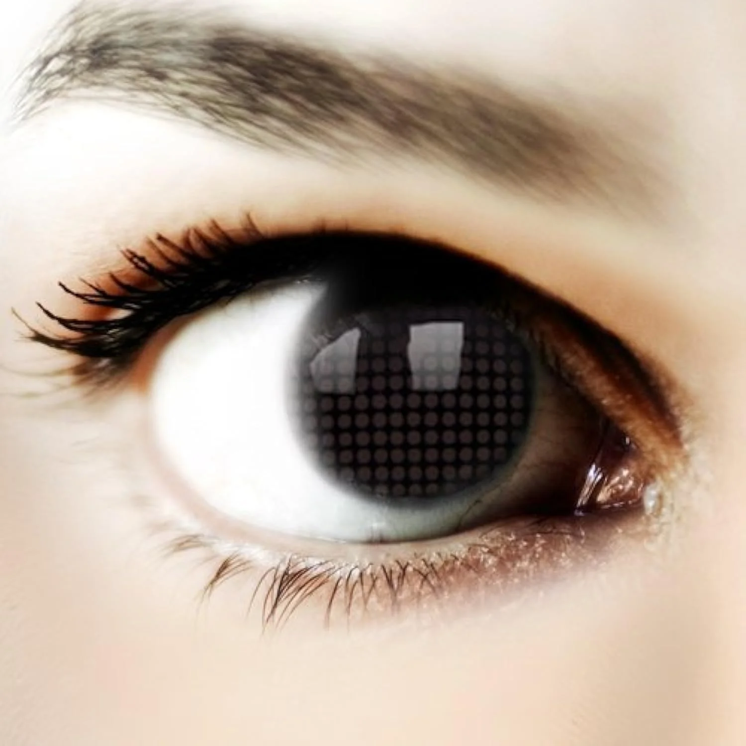 لنز تماسی یک ساله طرح صفحه سیاه