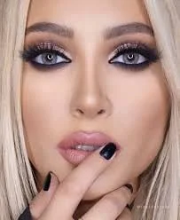 لنزهای تماسی بلا - لنزهای رنگی الیت بدون نمره (کهربایی، ابری، اسطوخودوس، نعنایی، شنی، خاکستری ابریشمی) (خاکستری نعنایی)