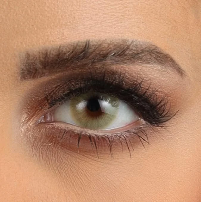 لنزهای اِوا (مجموعه سبز، رنگ: سبز عسلی) - لنزهای رنگی بدون نمره - جلوه طبیعی و مناسب برای همه