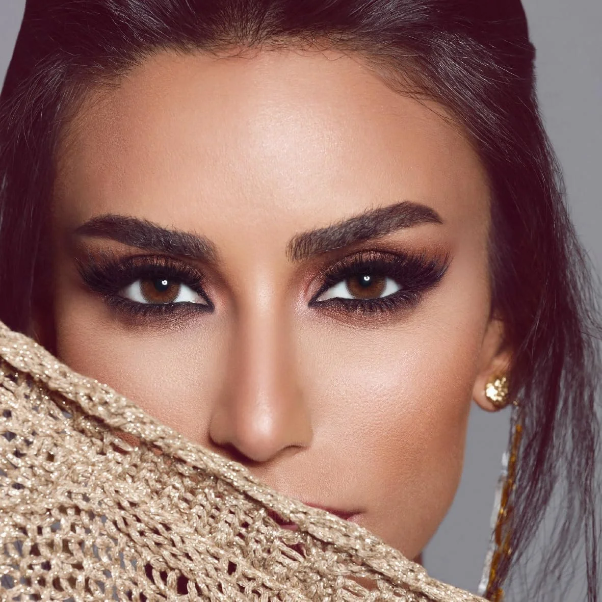 لنزهای تماسی دیوا در محلول استریل