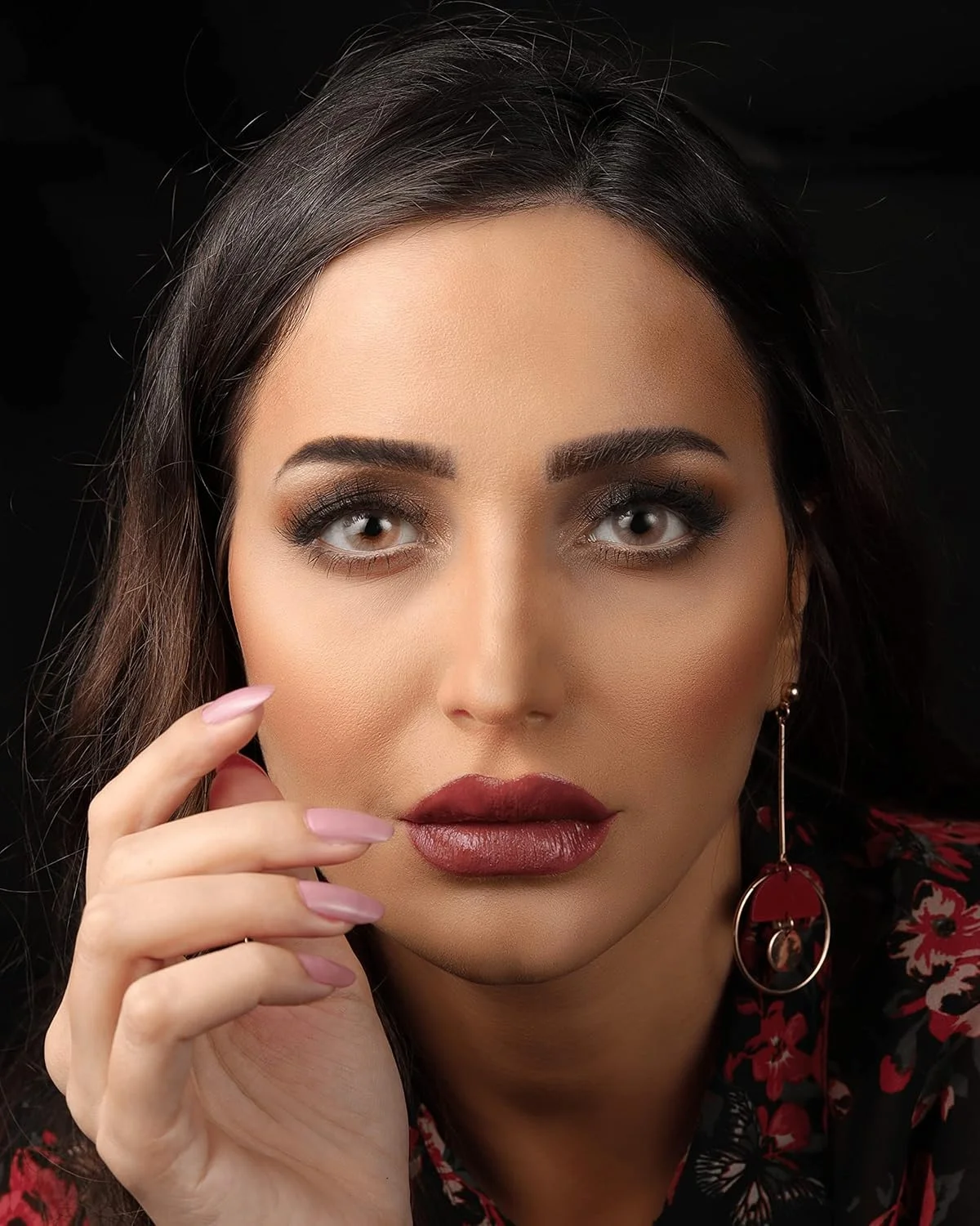 لنزهای اوا (مجموعه سبز، رنگ: فندقی سبز) - لنزهای رنگی بدون نمره - اثر طبیعی و مناسب برای همه