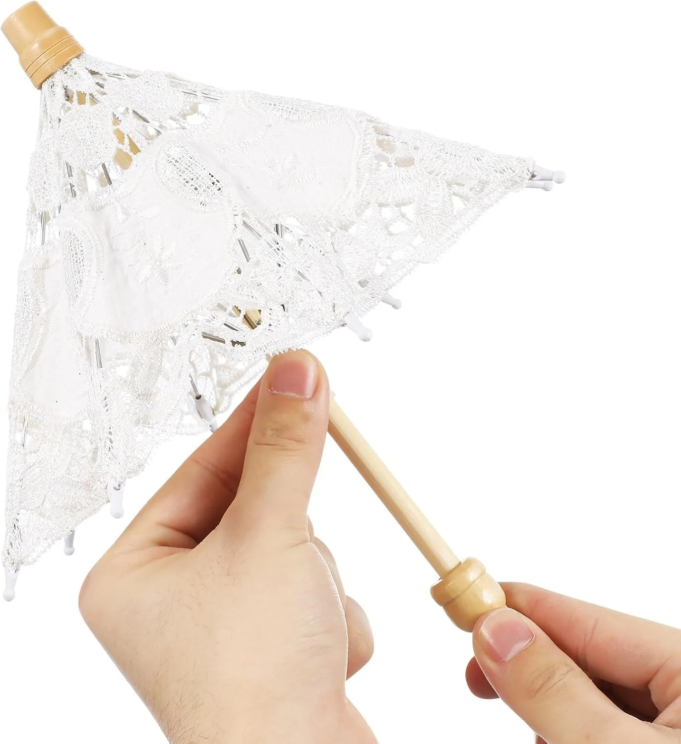 چتر توری عروسکی مینیاتوری Toyvian، چتر تزئینی توری گلدوزی شده، مناسب عکاسی، مدل چینی برای تزئین لباس عروسی و نقش آفرینی، سفید، 14.2x26.4 سانتیمتر