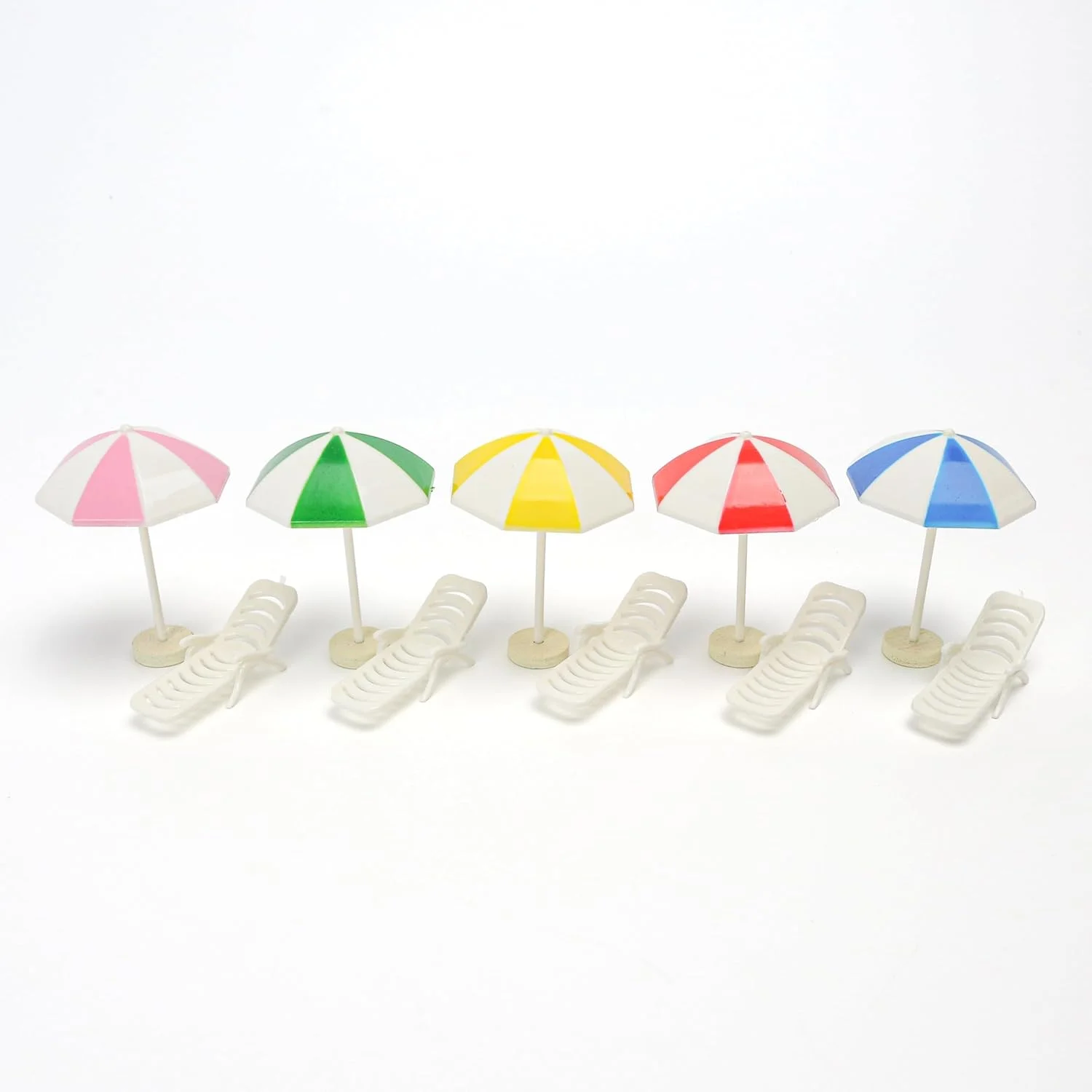 مجموعه 5 عددی چتر ساحلی مینیاتوری 6x4 سانتی‌متری به همراه پایه - سایبان‌های کوچک پلاستیکی در مقیاس 1:16 برای خانه‌های عروسکی، باغ‌های پریان، صحنه‌های مینیاتوری، دیوراما و مینیاتورهای کلکسیونی