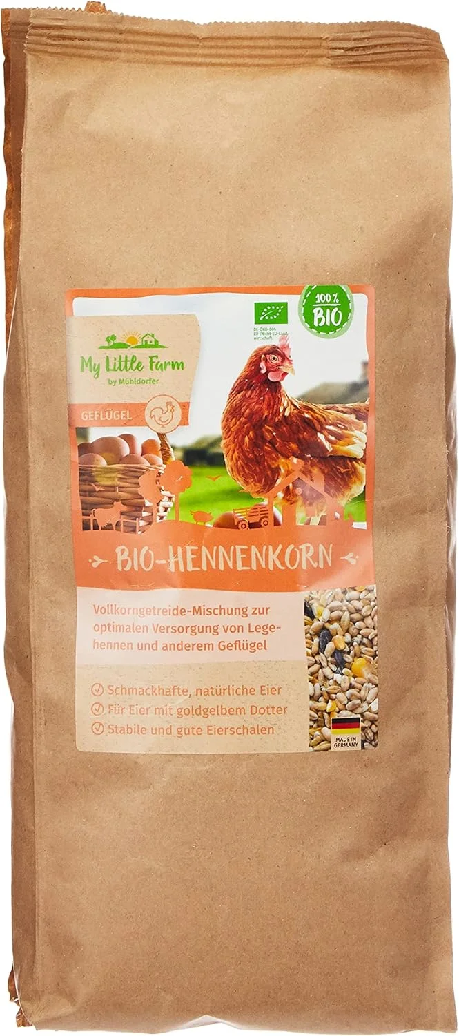 مخلوط دانه غلات کامل میهلدورفر برای مراقبت بهینه از مرغ های تخمگذار و سایر طیور. مواد تشکیل دهنده: 55% گندم ارگانیک، 29% ذرت ارگانیک (خرد شده)، 10% جو ارگانیک، 3% جو دوسر ارگانیک، 2% گوشت صدف ارگانیک، 1% تخمه آفتابگردان ارگانیک.