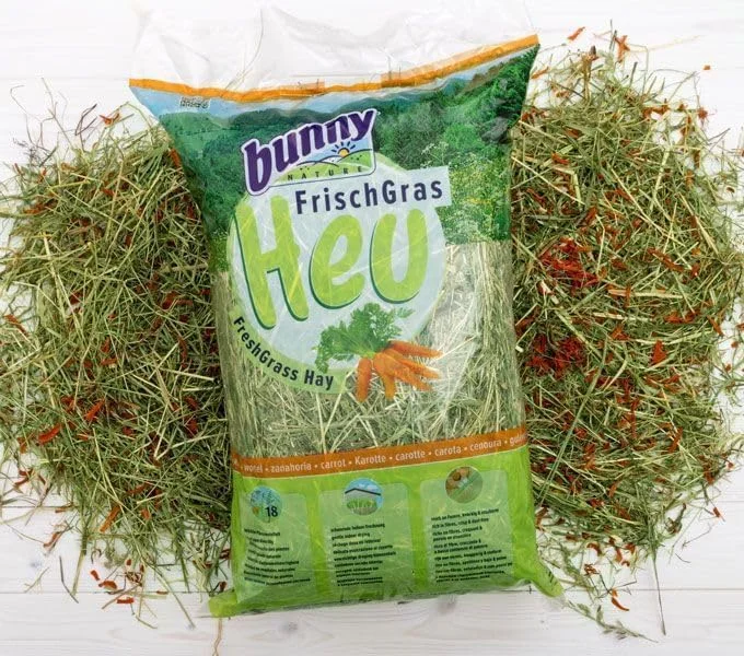 یونجه علف تازه خرگوش بانی نیچر با هویج 500 گرم