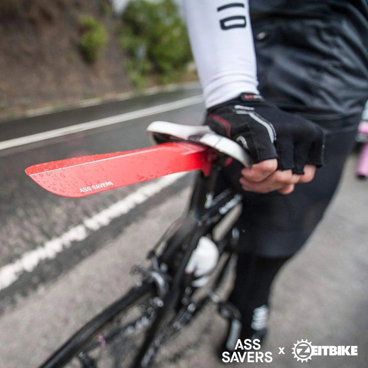 گلگیر دوچرخه زیت بایک مدل Fishbone مناسب Alley Cats - مشکی/سفید - نسل 4 معمولی با نوک تاشو - گیره دار