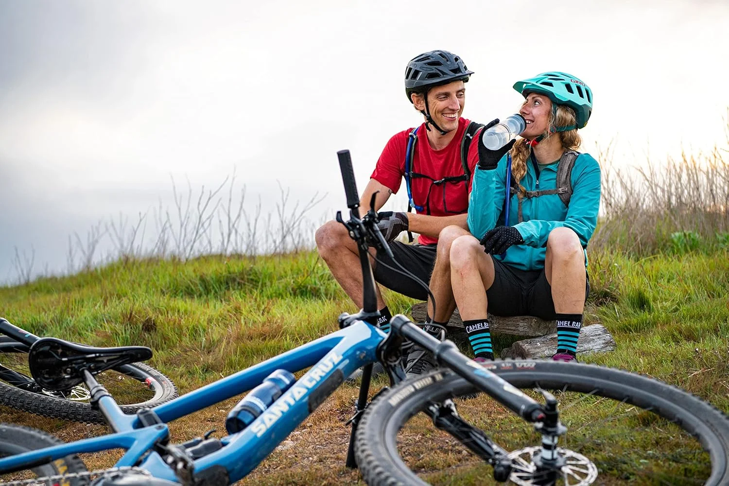 کوله پشتی هیدრობک لایت کمل بک، مناسب برای بزرگسالان