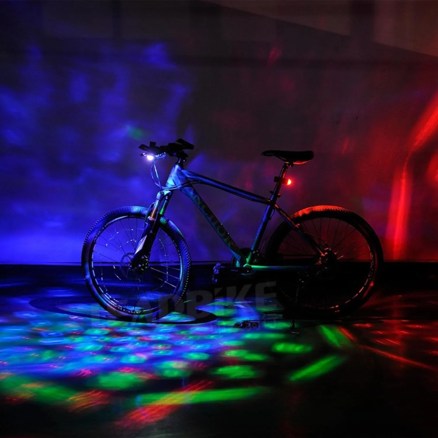 پروژکتور دیسکویی LED برای دوچرخه و مهمانی - روشن کردن زمین در حین دوچرخه سواری با 4 الگوی رنگی خودکار، نصب آسان روی فرمان، طراحی ضد آب