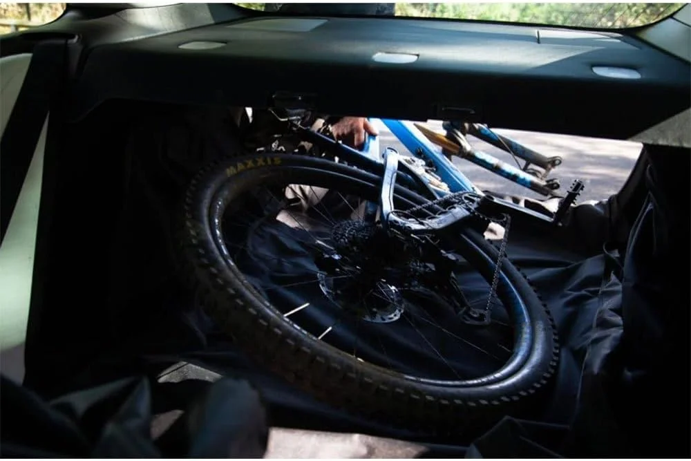 محافظ صندوق عقب خودرو Hiplok RIDE SHIELD - مشکی. نایلون مقاوم و ضد آب. خودروی خود را تمیز نگه دارید و از رنگ دوچرخه محافظت کنید