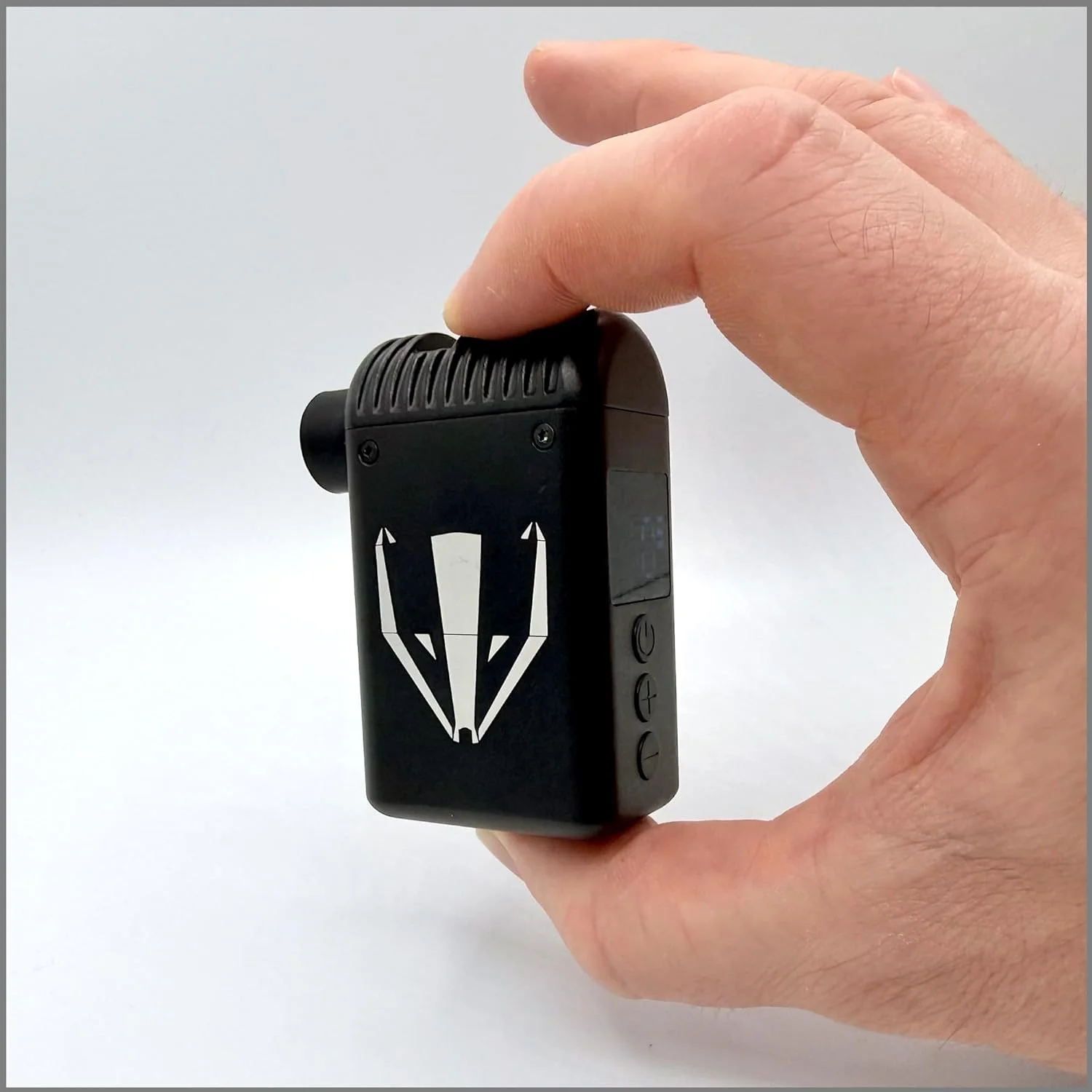 پمپ باد برقی کوچک دوچرخه DACHS ePumpe با فشار 100 PSI - پمپ باد دیجیتال هوشمند با سنسور فشار و نمایشگر، پمپ باد باتری USB-C برای والف های پرستا و شرادر، مناسب دوچرخه کورسی، شن و MTB پمپ باد برقی کوچک دوچرخه DACHS ePumpe با فشار 100 PSI - پمپ باد دیجیتال هوشمند با سنسور فشار و نمایشگر، پمپ باد باتری USB-C برای والف های پرستا و شرادر، مناسب دوچرخه کورسی، شن و MTB