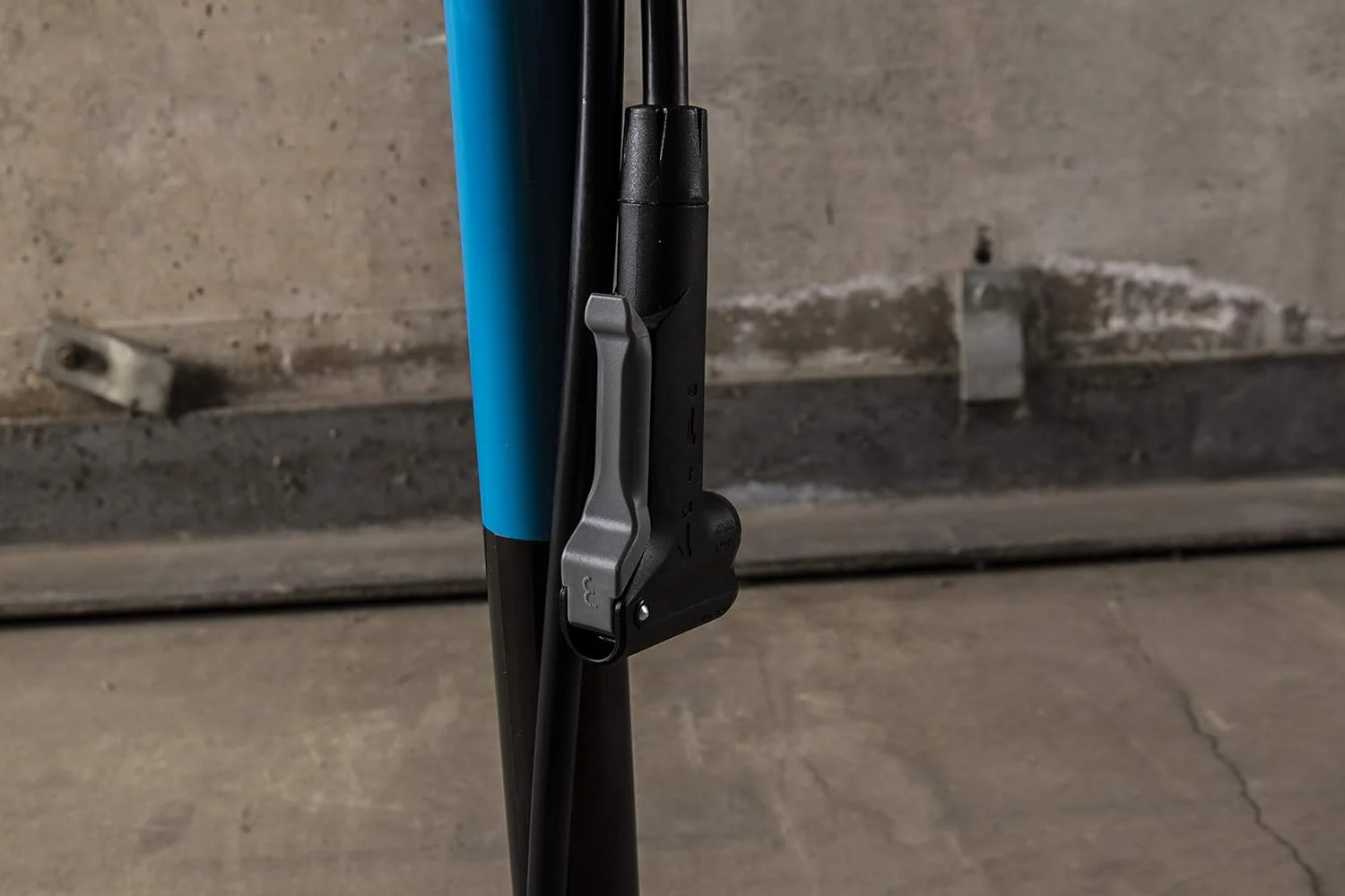 سر پمپ دوچرخه BBB Cycling مدل DualHead 3.0 BFP-96، مناسب برای والف های Dunlop، Schrader و Presta، مشکی، سایز One Size