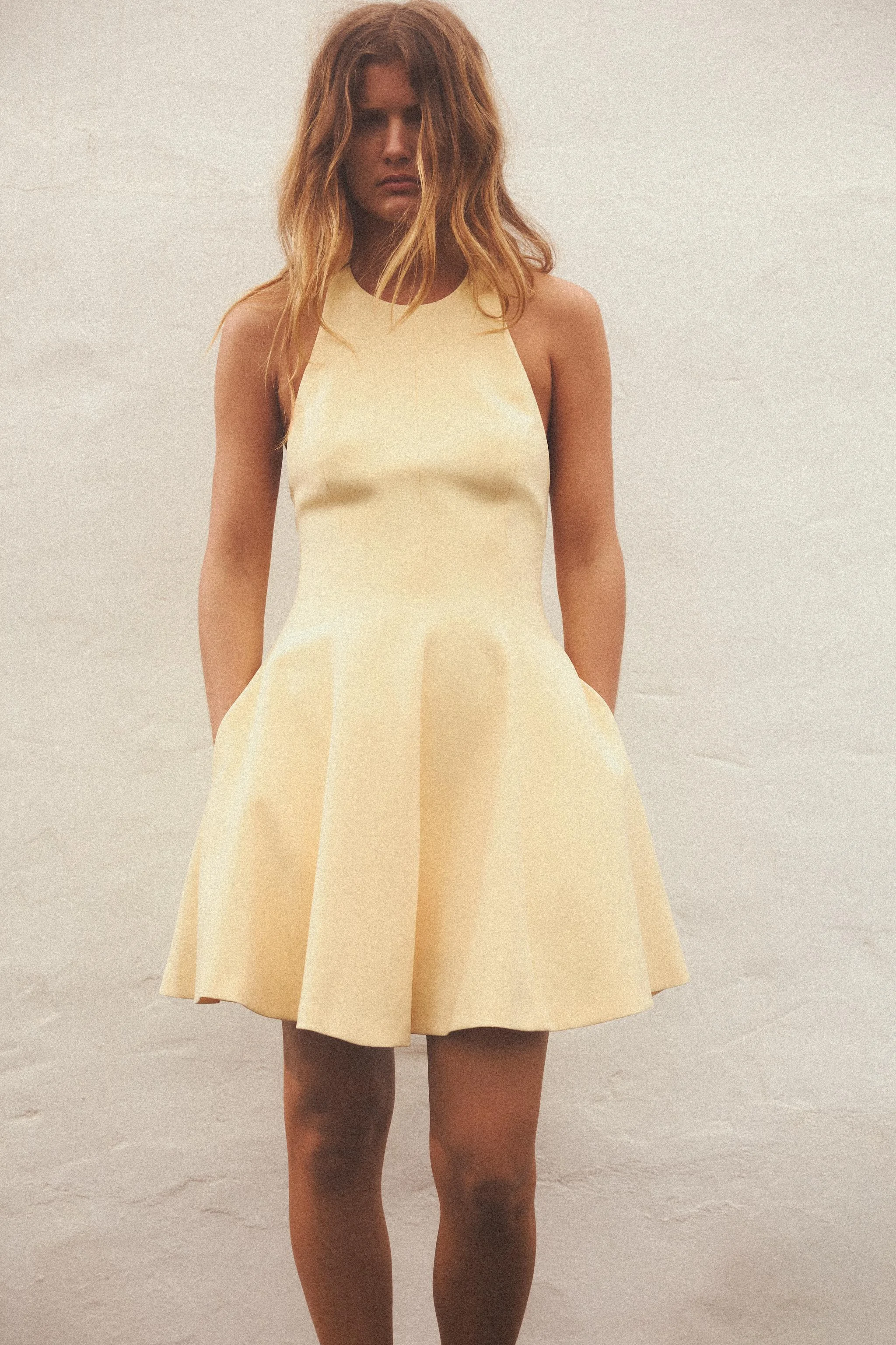 پیراهن کوتاه هالتر پیراهن کوتاه هالتر