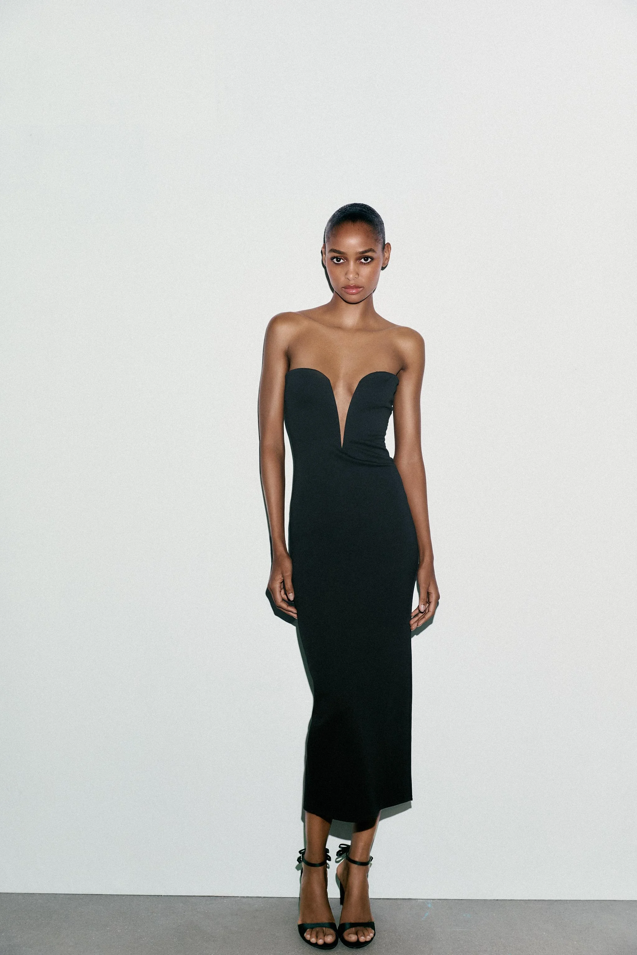 پیراهن میدی با یقه دلبری