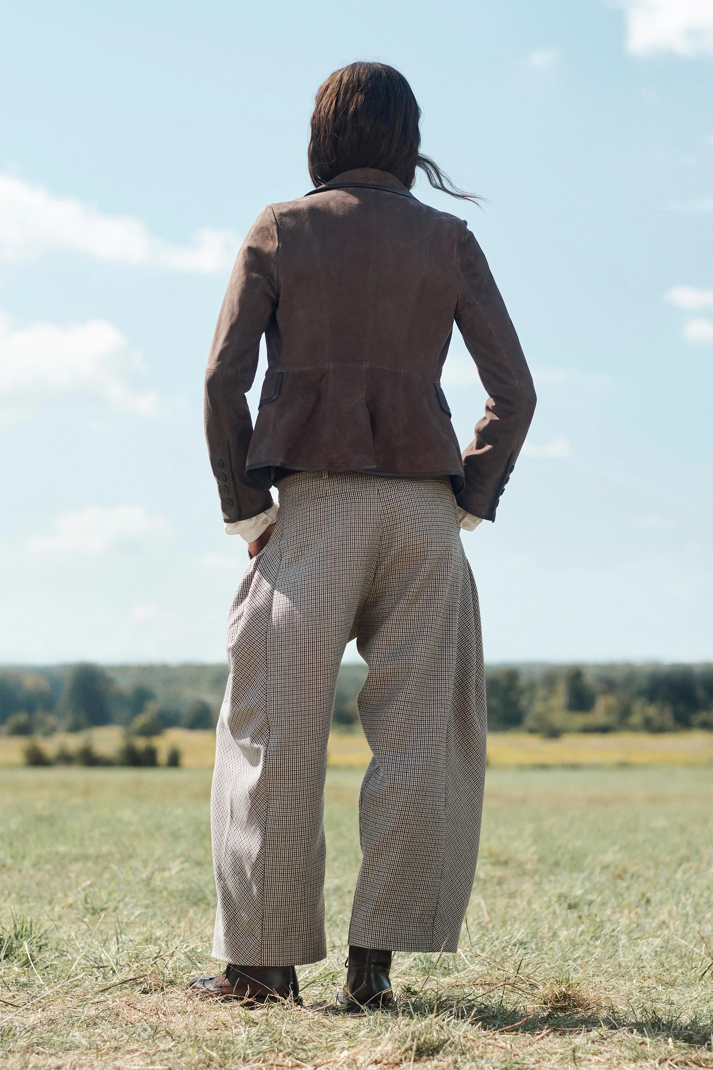 کت تک چرم جیر خوشدوخت با برش محدود کت تک چرم جیر خوشدوخت با برش محدود