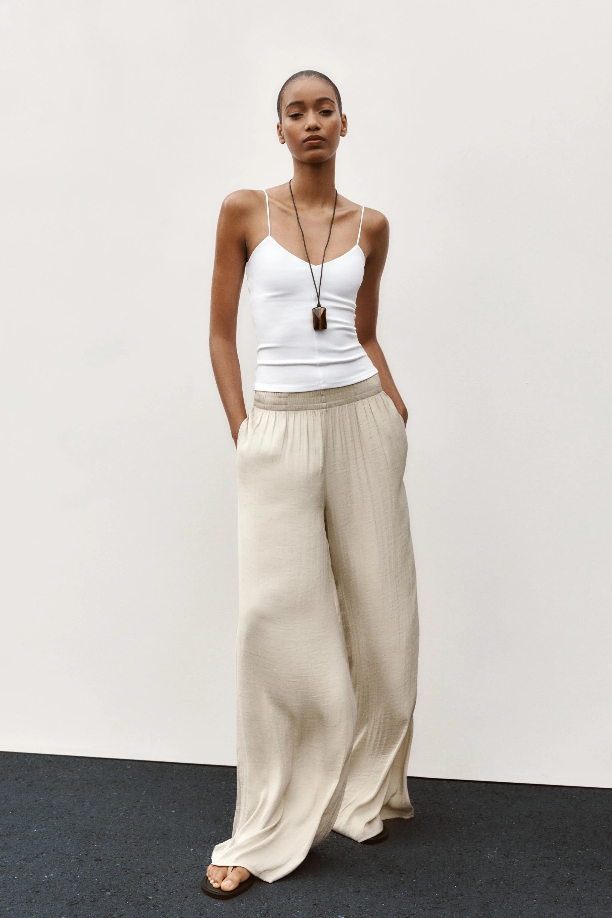 تاپ نخی بند دار