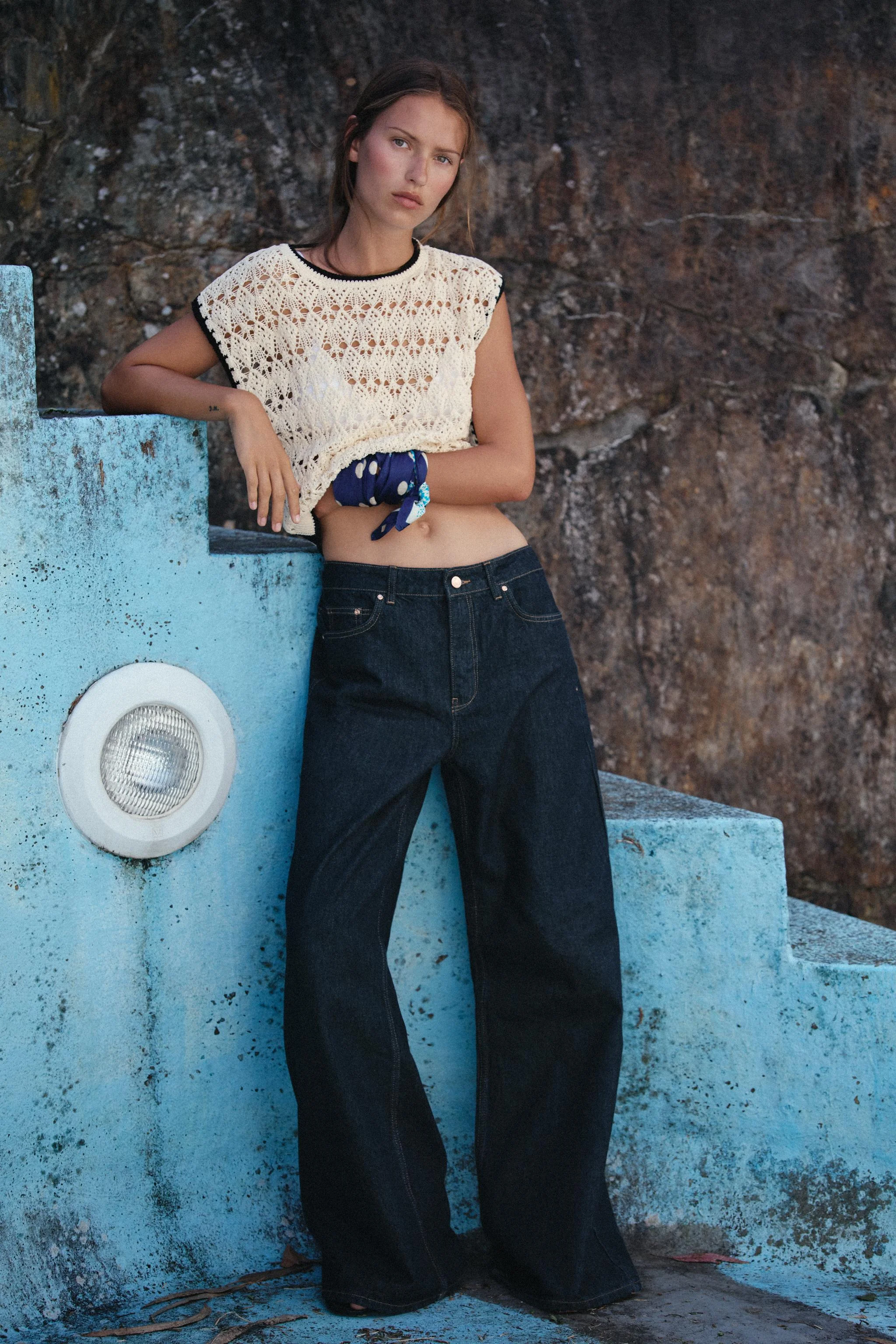 جلیقه بافت پوانتِل