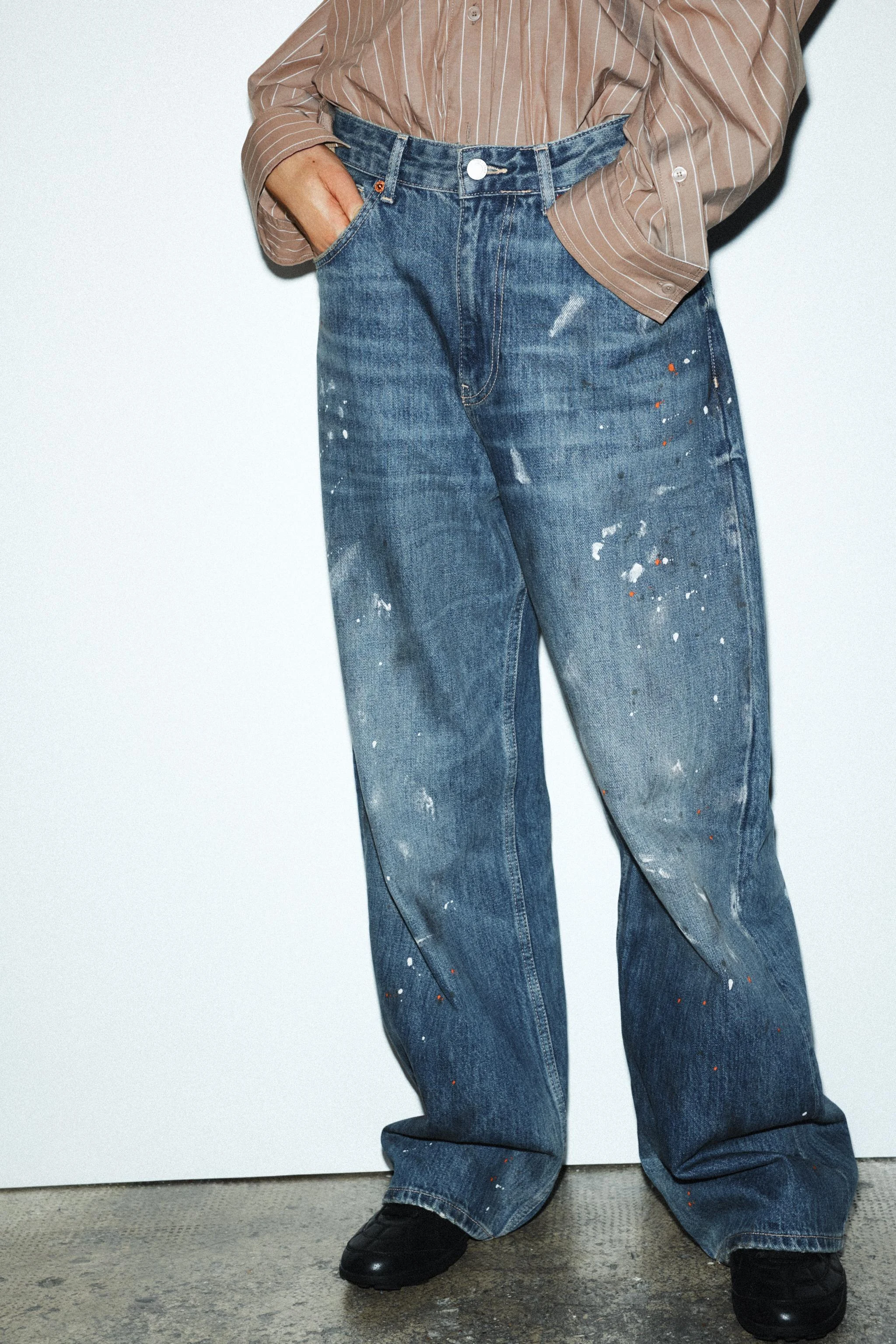 شلوار جین گشاد و بزرگ سایز کمر بلند شلوار جین گشاد و بزرگ سایز کمر بلند