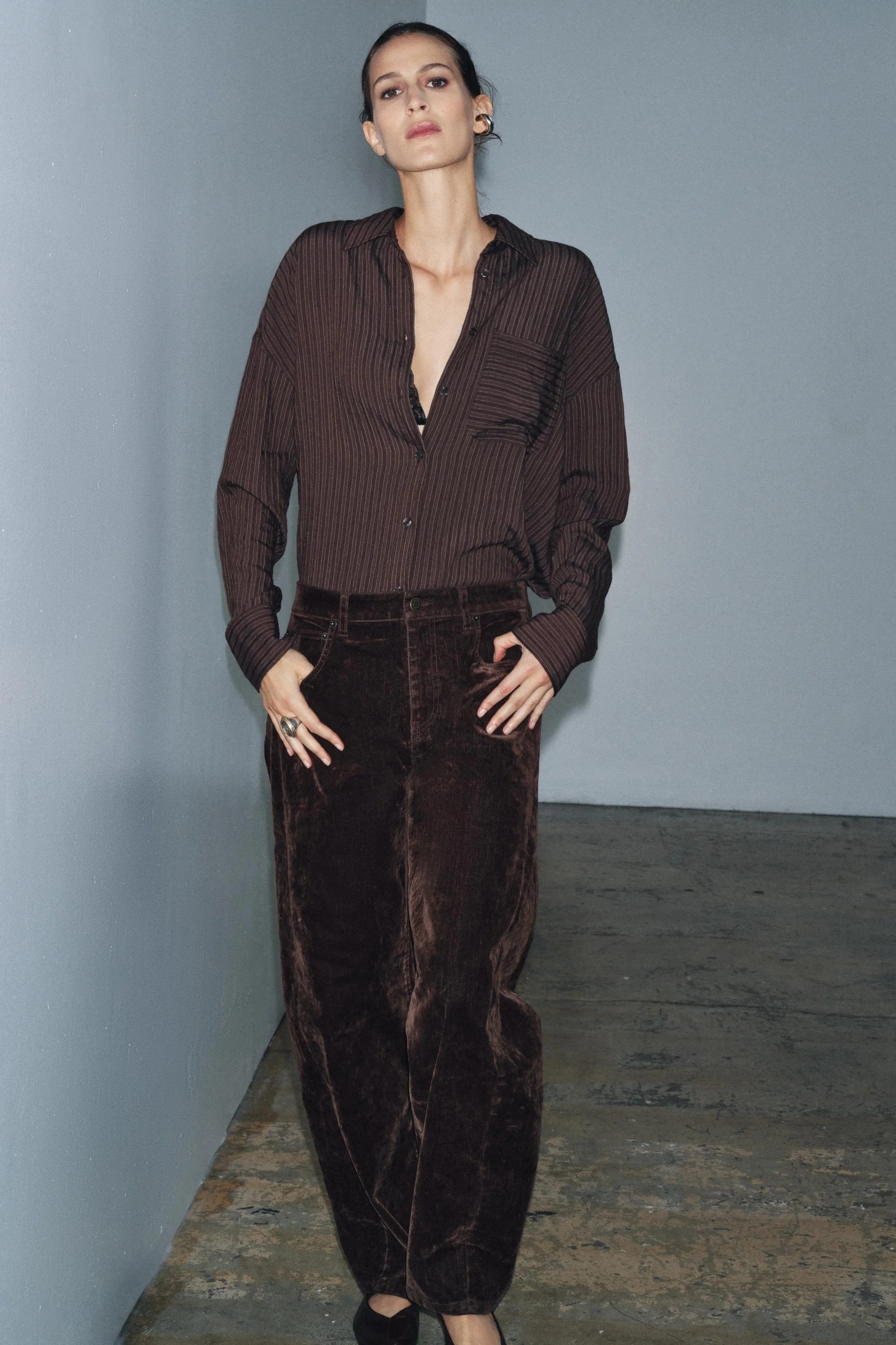 شلوار جین زنانه مدل بالونی فاق بلند ZW COLLECTION