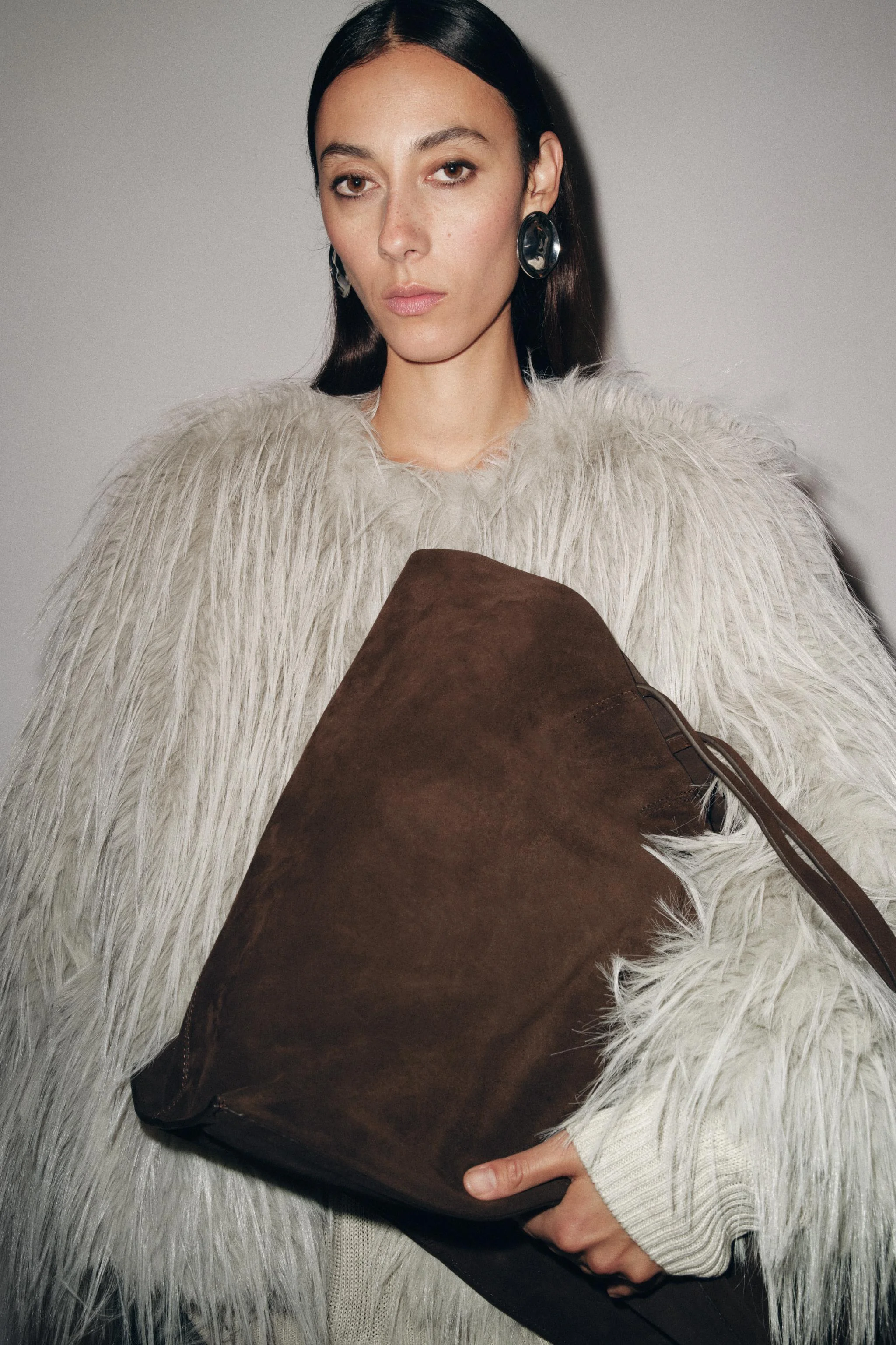 کیف بزرگ دستی از جنس چرم جیر