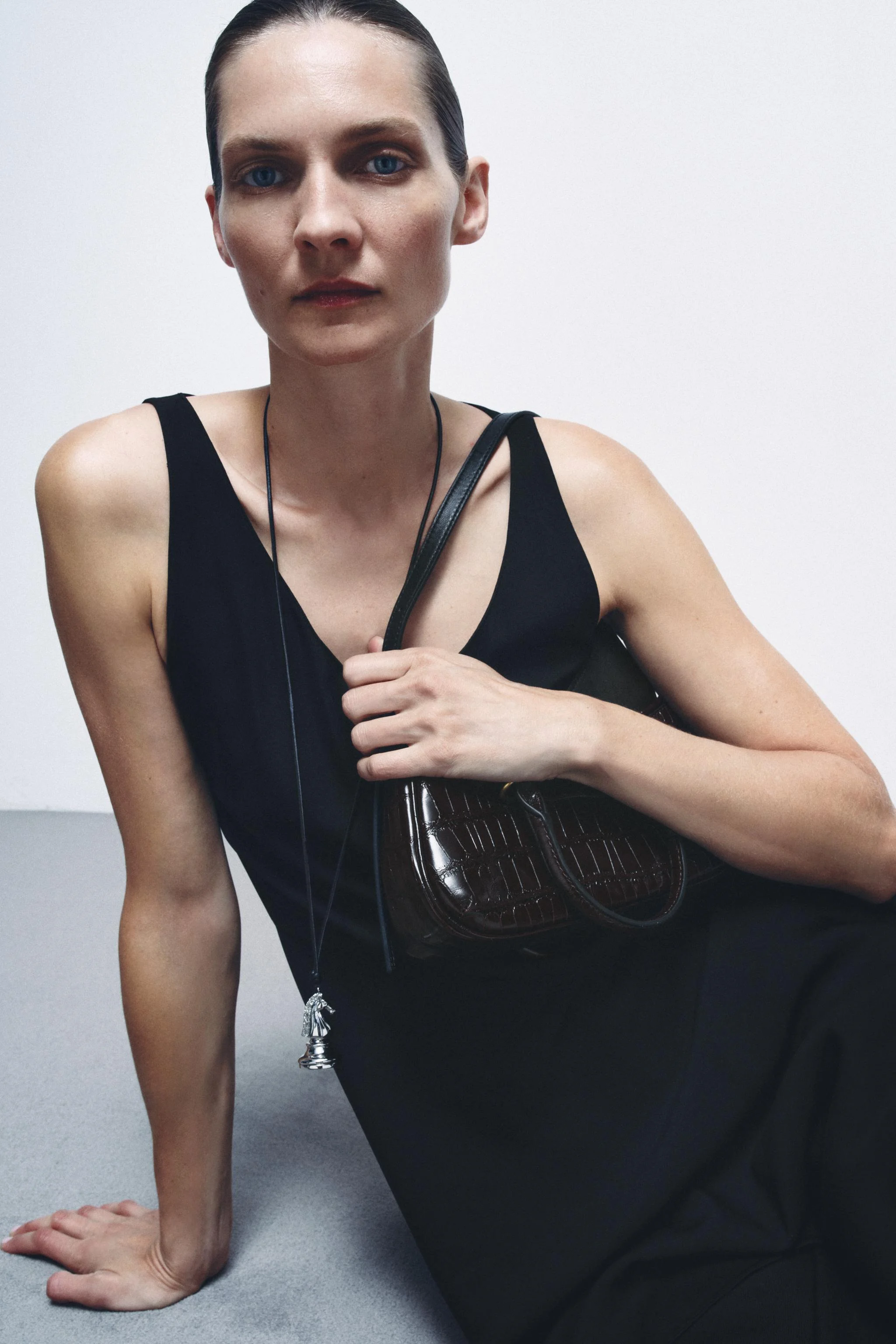 کیف دوشی چرمی نسخه محدود