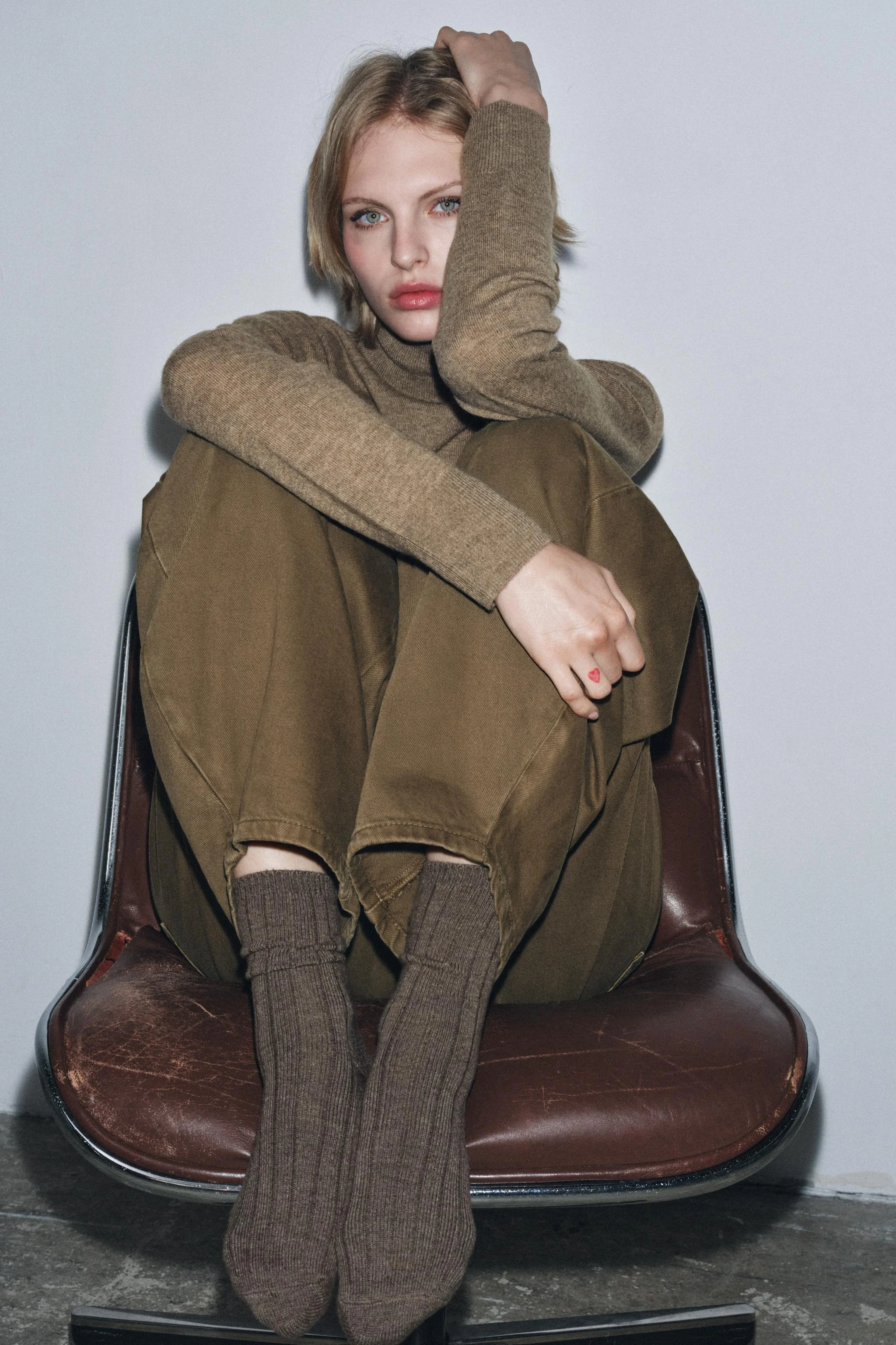 جوراب های ساده بافت دنده ای