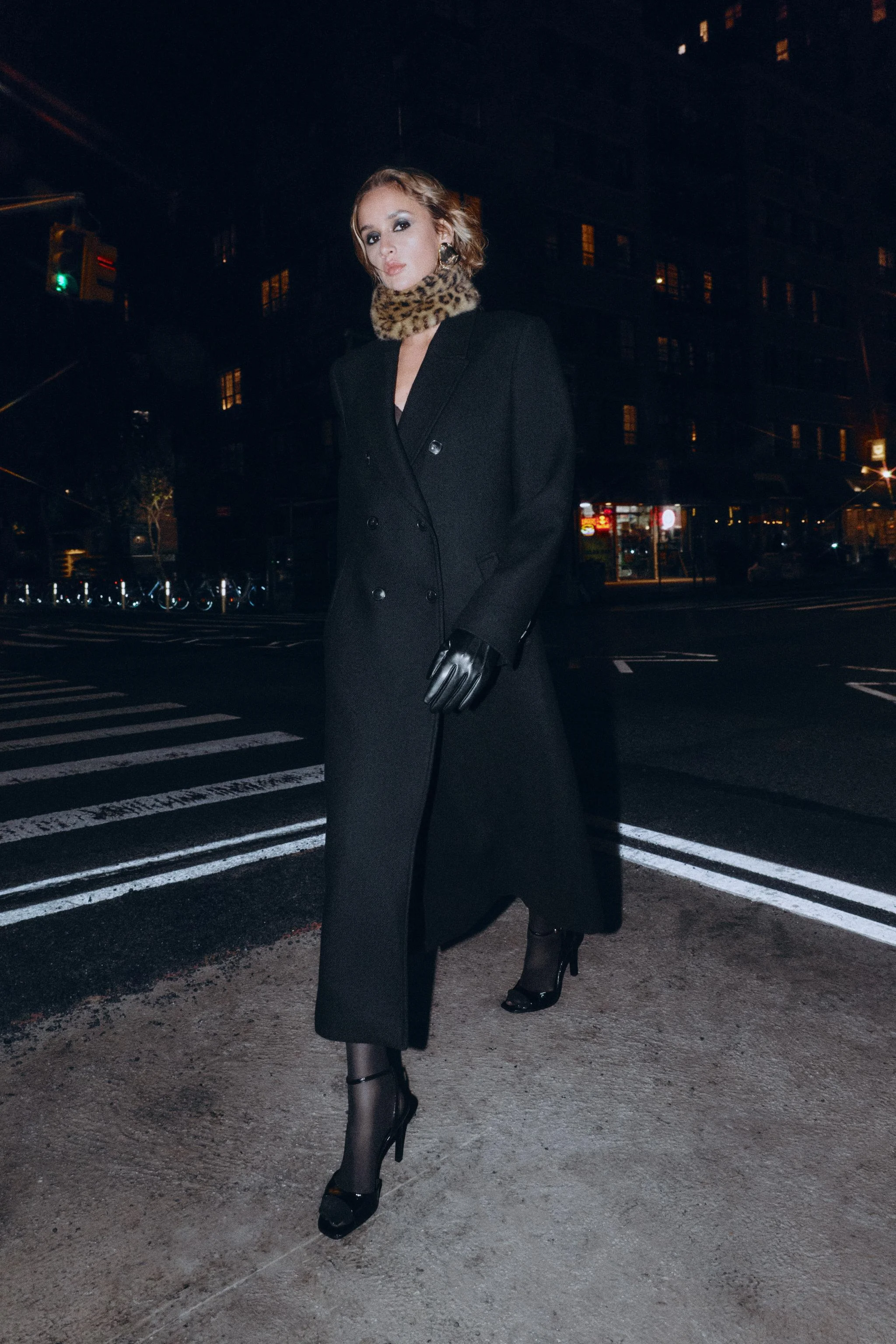 دستکش های طرح چرم مصنوعی و خزدار با طرح حیوانات