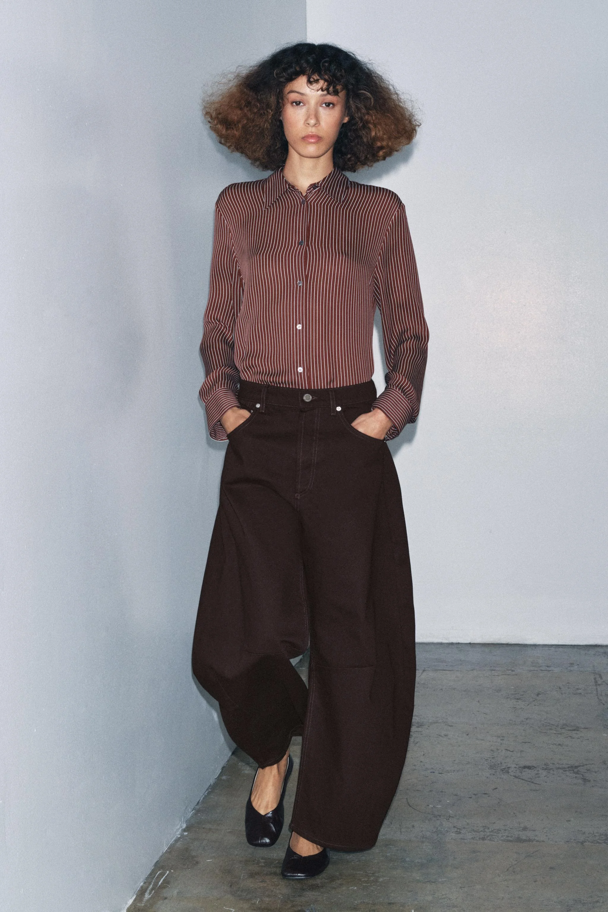 شلوار جین زنانه ZW COLLECTION با کمر متوسط و مدل بالونی